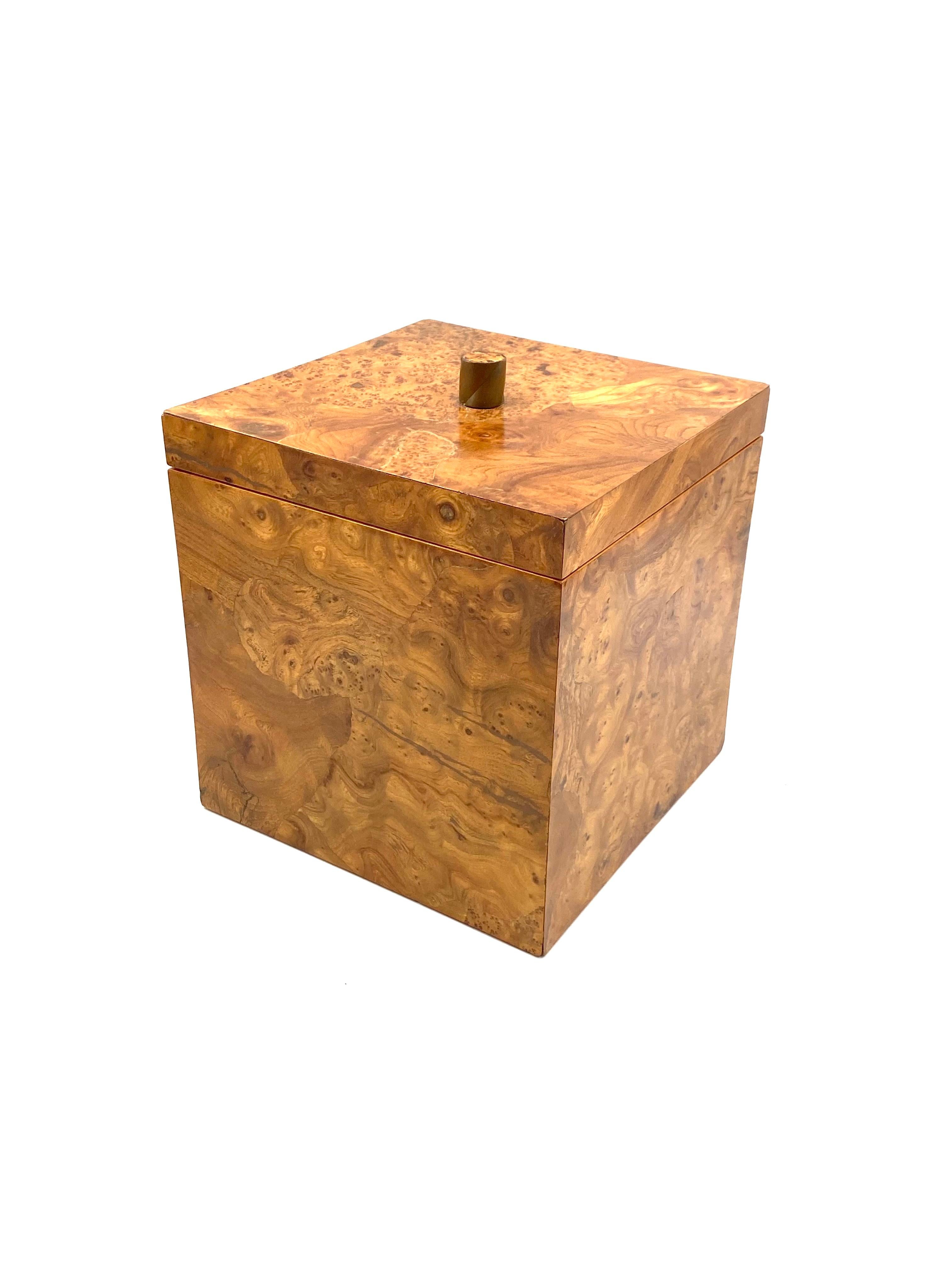 Hollywood regency monumental burl wood and brass ice bucket, Italy 1970s For Sale 1
