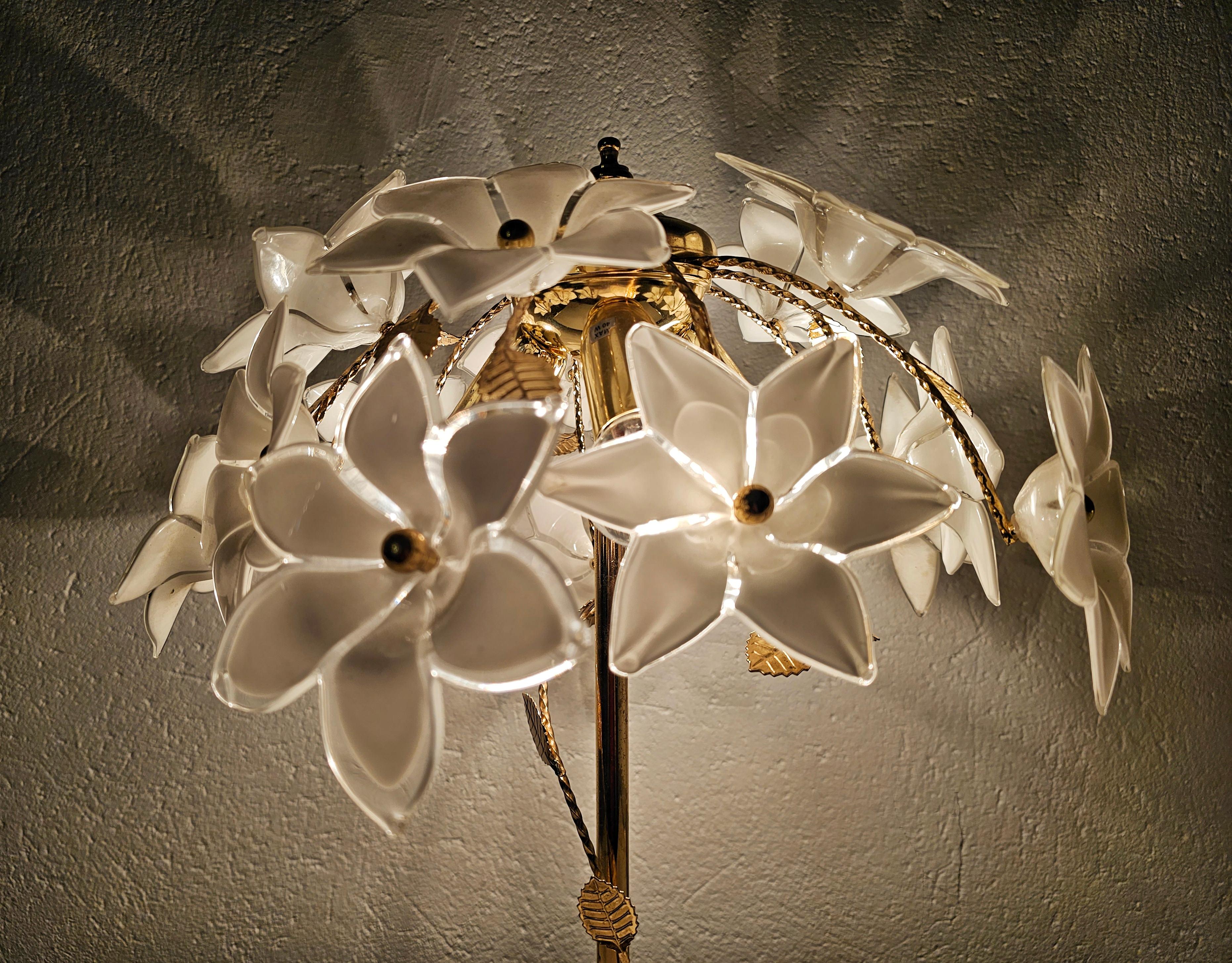 Italian Hollywood Regency Murano Glass Floral Table Lamp, Italy 1970s For Sale