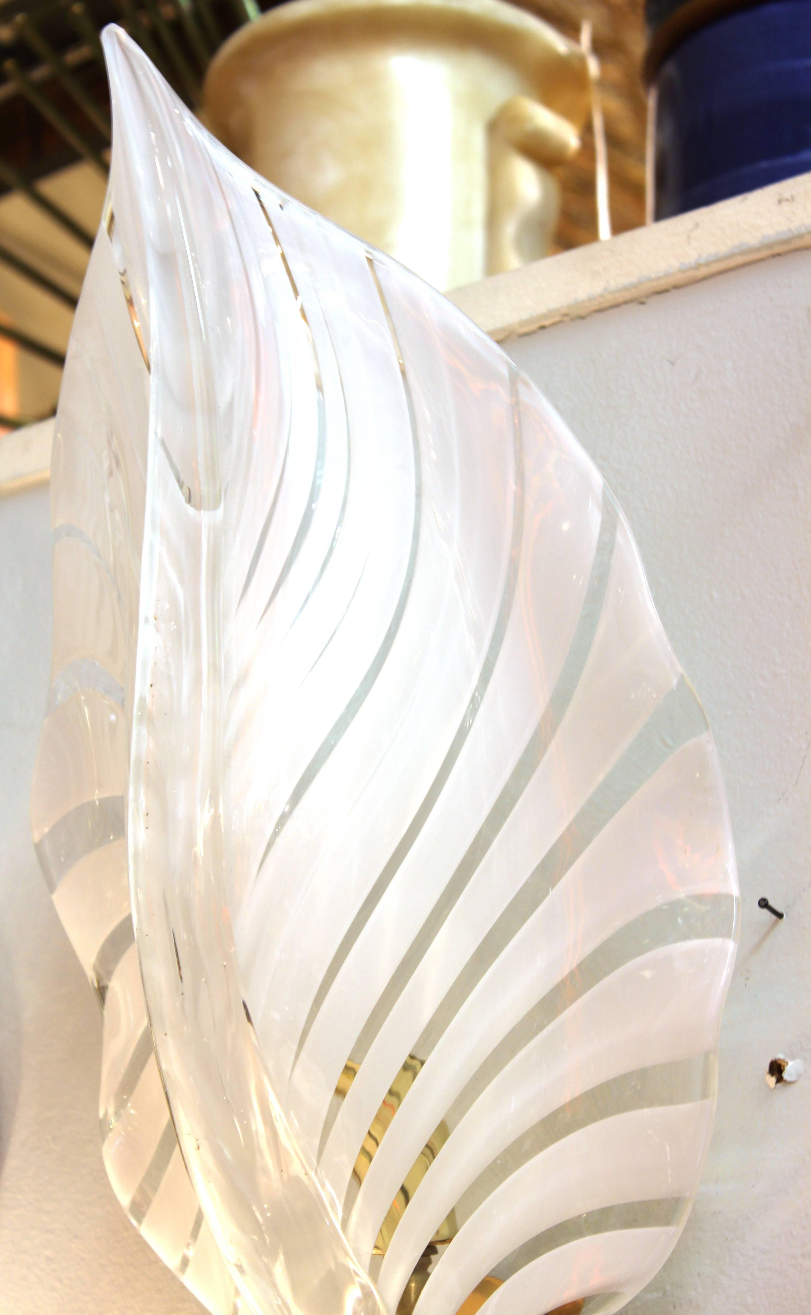 Hollywood Regency Murano Glass Large Leaf Sconces In Good Condition In Astoria, NY