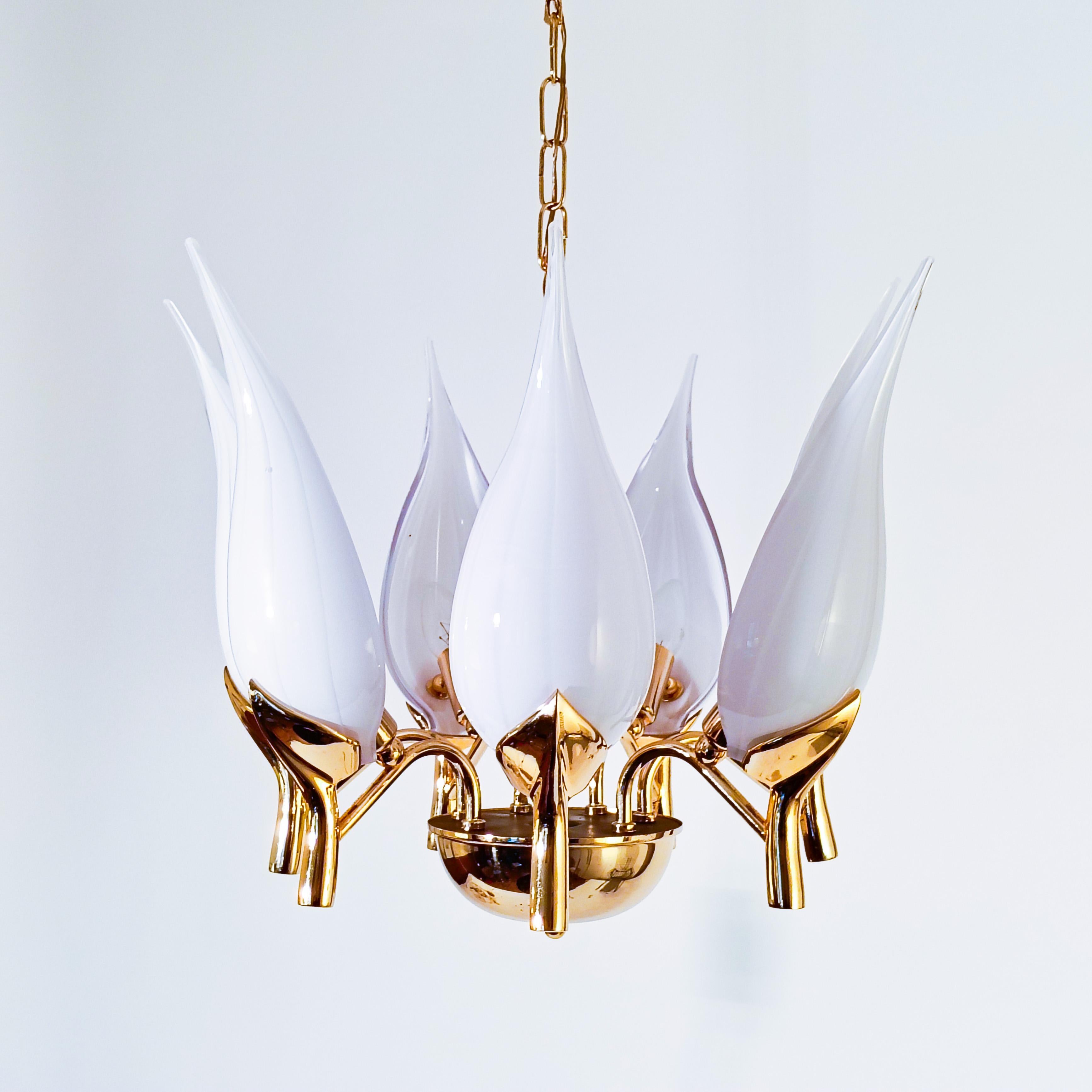 Hollywood Regency. Murano-Glasblätter-Kronleuchter von F. Fabbian, Italien, 1970er Jahre (Italienisch) im Angebot