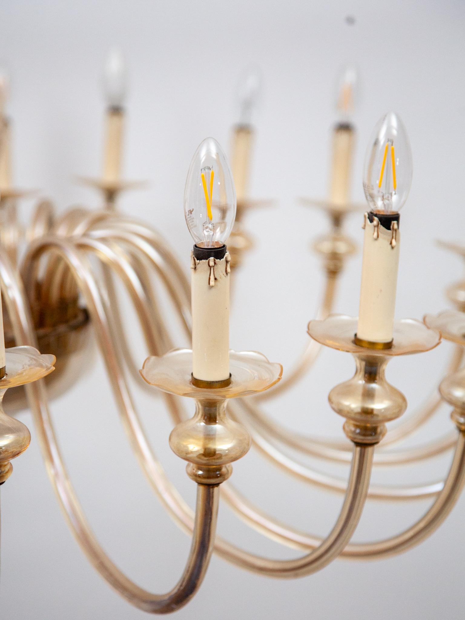Lustre en verre ambré à dix-huit bras, Hollywood Regency Murano, années 1950 en vente 3