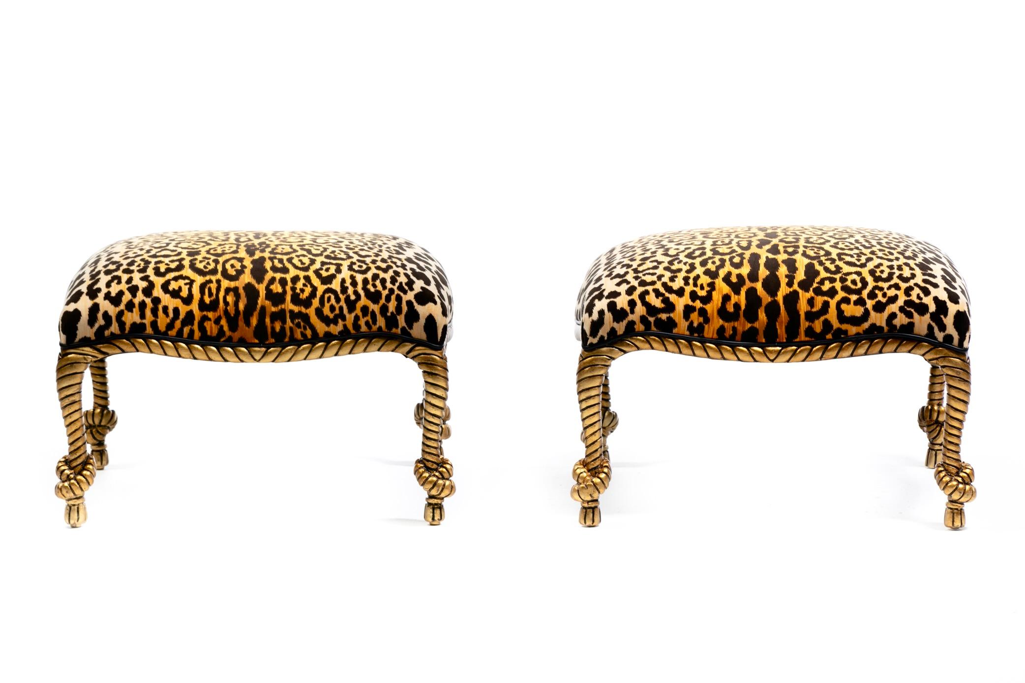 Pouf in stile Hollywood Regency Napoleone III con corda e nappe dorate in leopardo in vendita 1