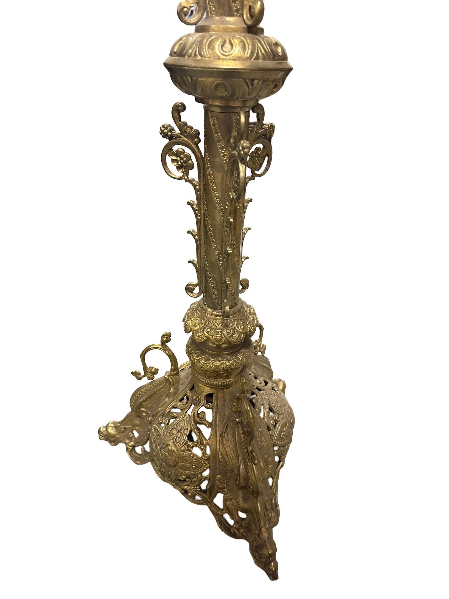 Hollywood Regency Neo-Gothic Scrolling Solid Brass Dragon Table Lamp For Sale 2