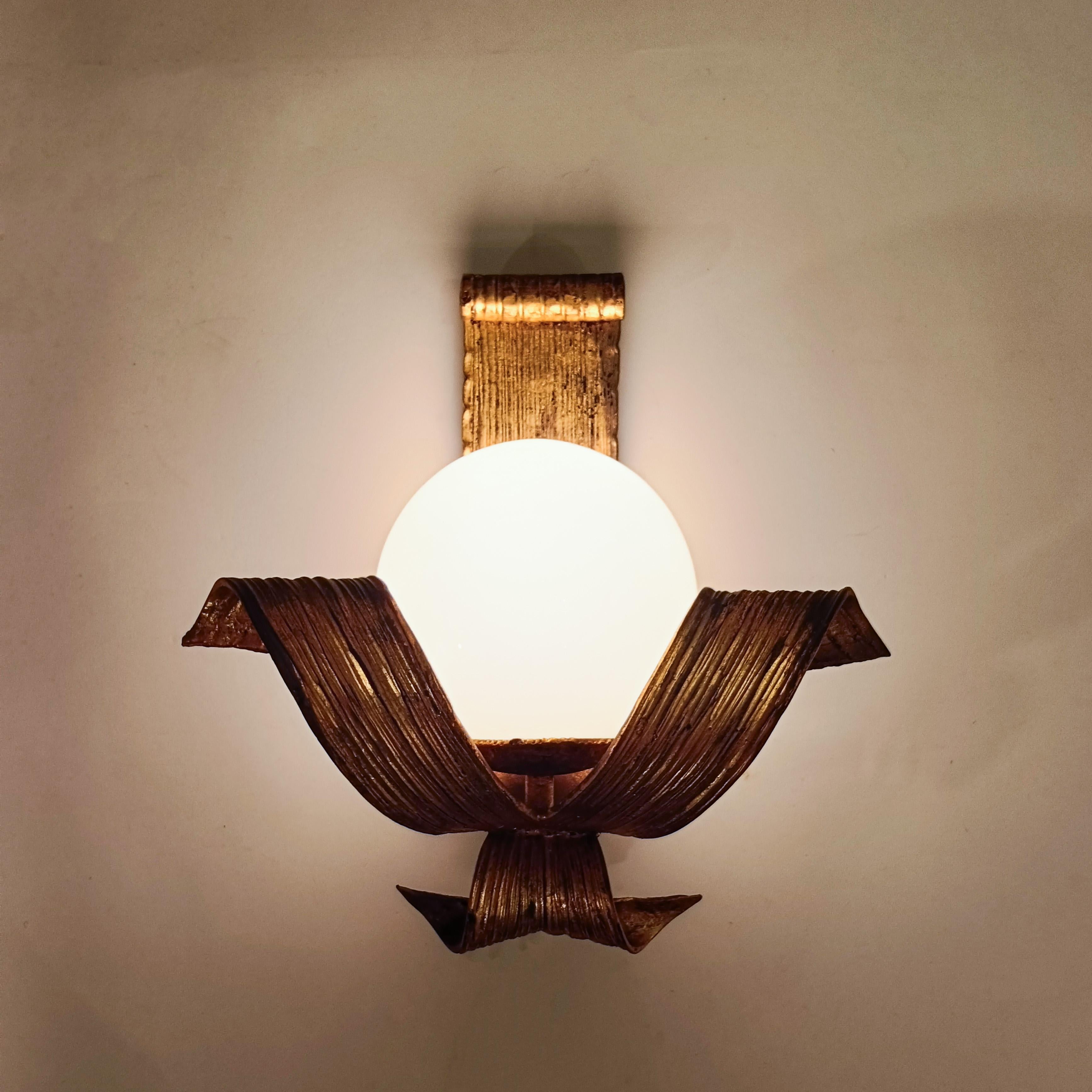 Hollywood Regency. Neoclassical gilded sconces by Ferro Art, Spain, 1950s In Good Condition For Sale In SANT ADRIÀ DE BESÒS, ES