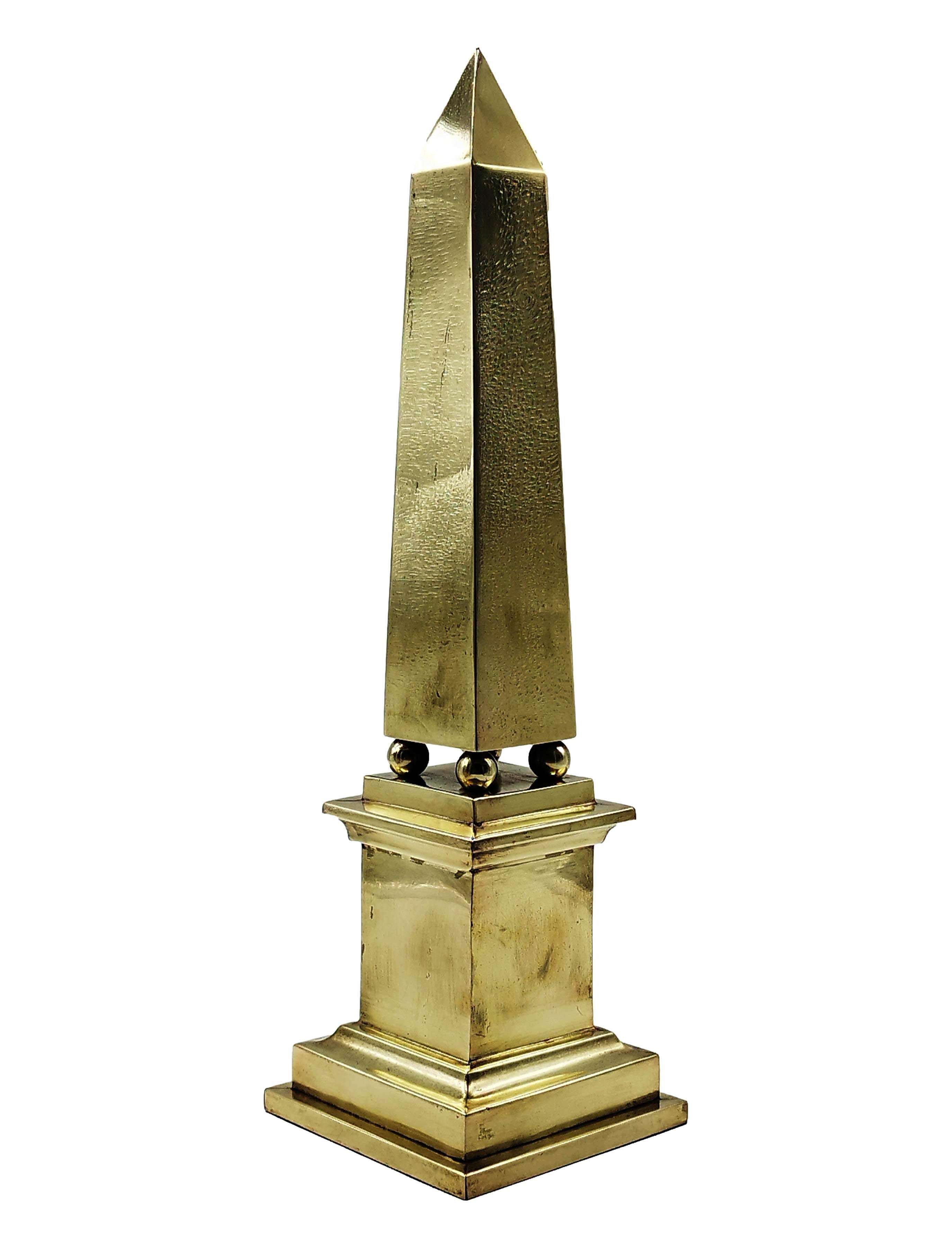 Hollywood Regency Neoclassical Style Brass Obelisks, Italy 1970s In Good Condition In Naples, IT