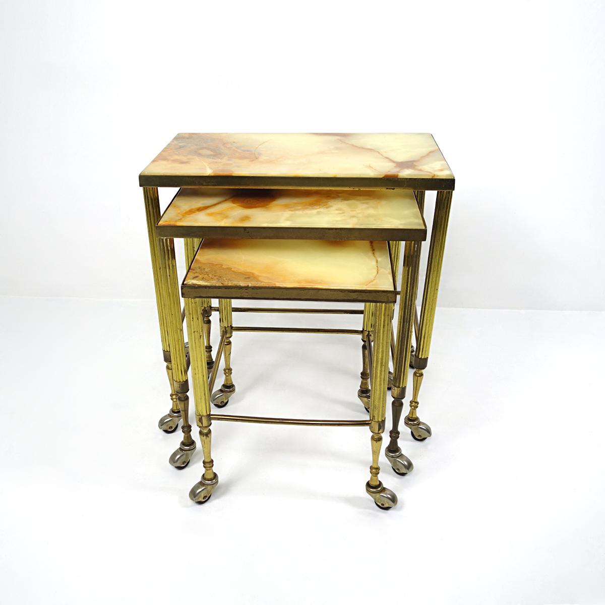 Hollywood Regency Nesting Tables on Wheels Made of Brass With Marble Tops In Good Condition For Sale In Doornspijk, NL