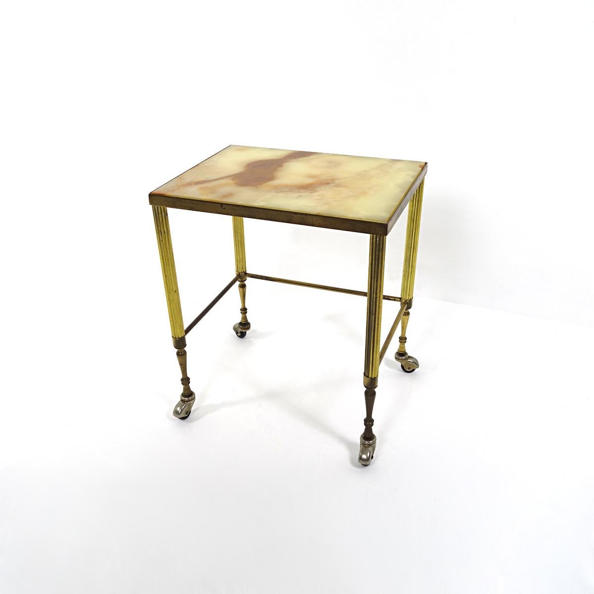 Hollywood Regency Nesting Tables on Wheels Made of Brass With Marble Tops For Sale 3