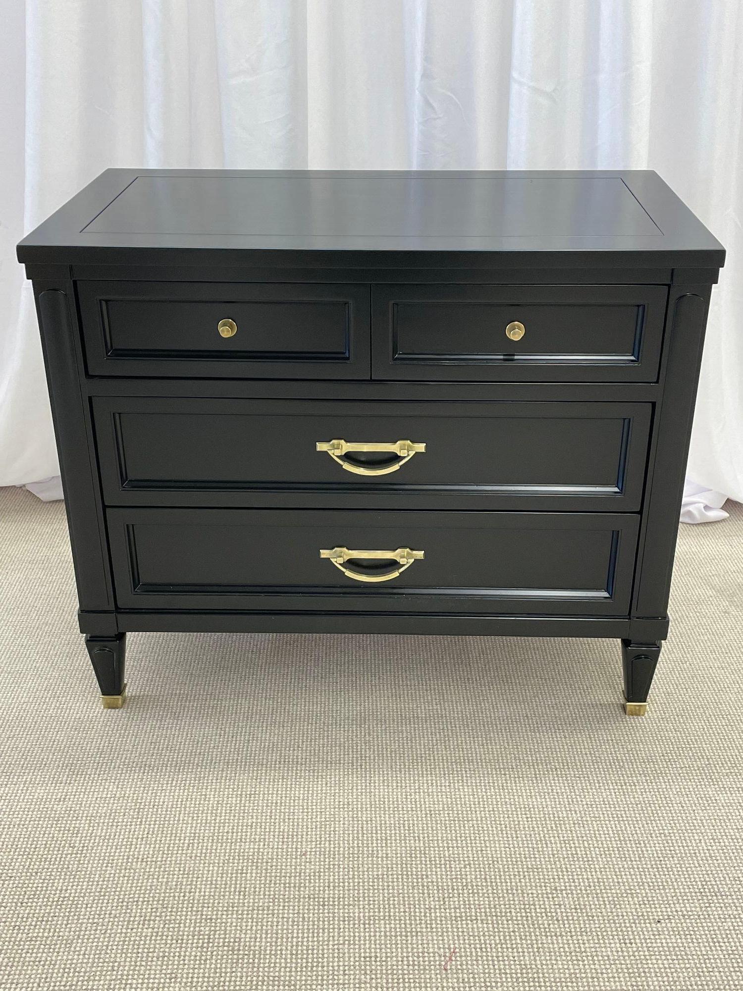 Hollywood Regency nightstand, bedside table or end table, ebony, bronze mounts
Fully refinished chest or commode in a Recent Ebony Finish with bronze mounts and pulls. Having three drawers with recessed column sides. A simply stunning chest or