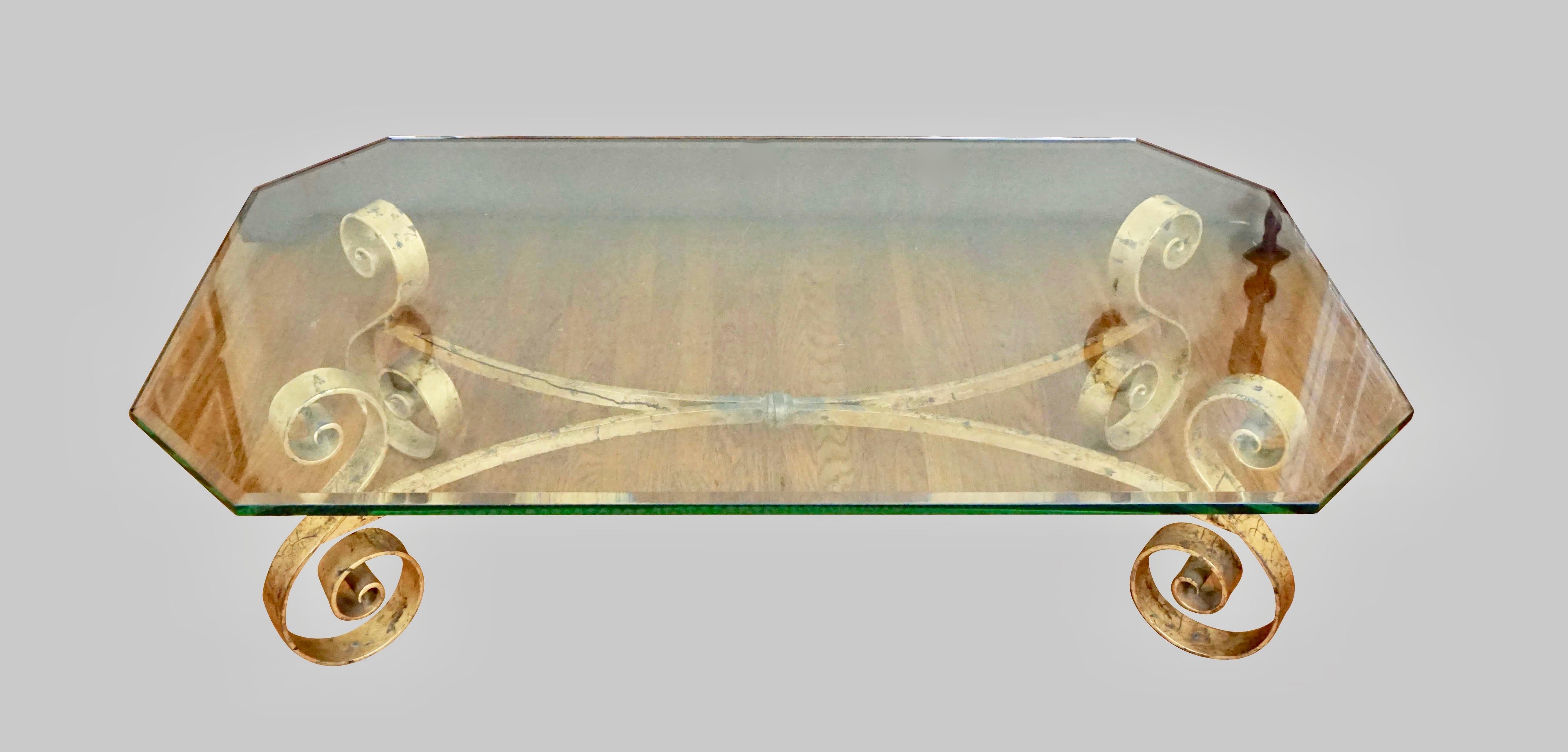 American Hollywood Regency Octagonal Beveled Glass Top Coffee Table with Gilt Base