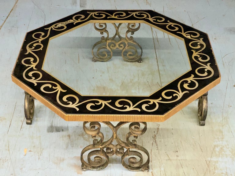 American Hollywood Regency Octagonal Eglomise Glass & Iron Cocktail Table For Sale