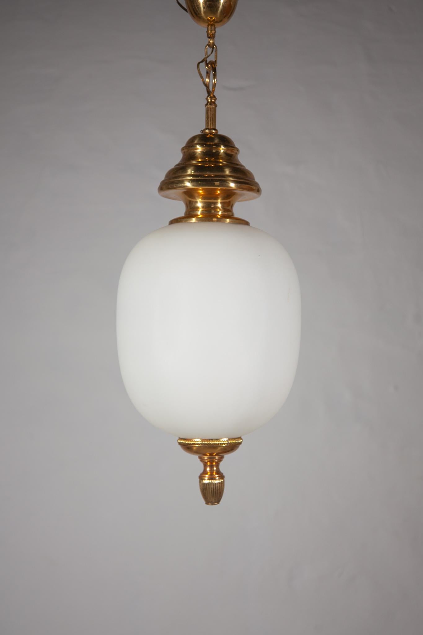 Hand-Crafted Hollywood Regency Opaline 1950s 'China' Pendant Lamp, Italy For Sale