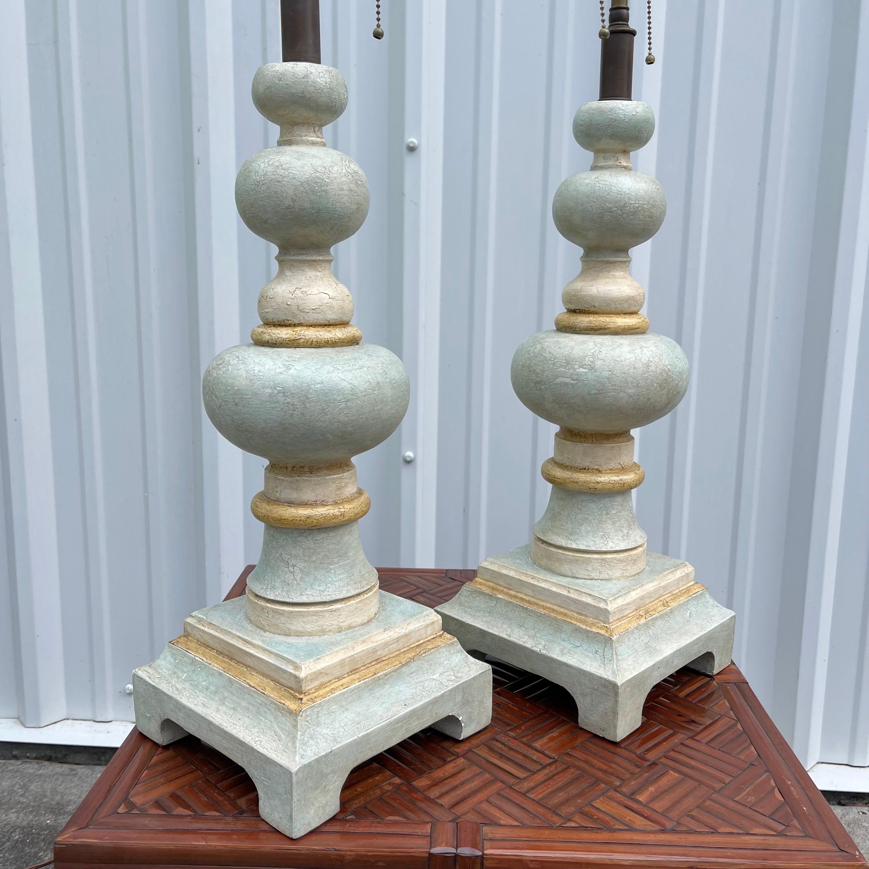 Hollywood Regency Painted Patinated Carved Wood Bobbin Tables Lamps, a Pair For Sale 6