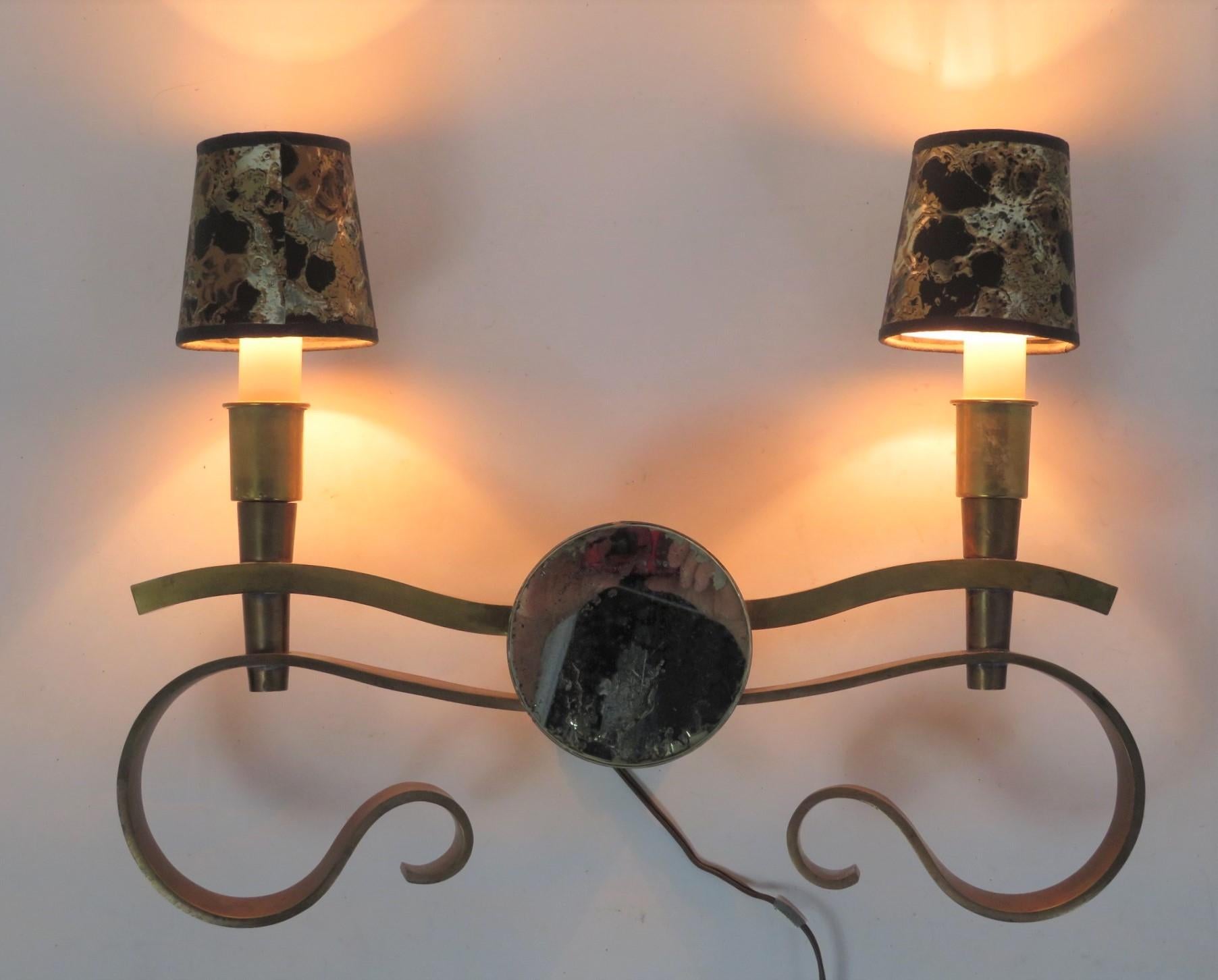 Hollywood Regency Coppia di lampade Art Deco francesi a 2 luci in bronzo 1930. in vendita 11