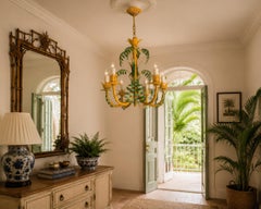 Lustre Hollywood Regency en forme de palmier avec détails en faux bambou, 5 lumières