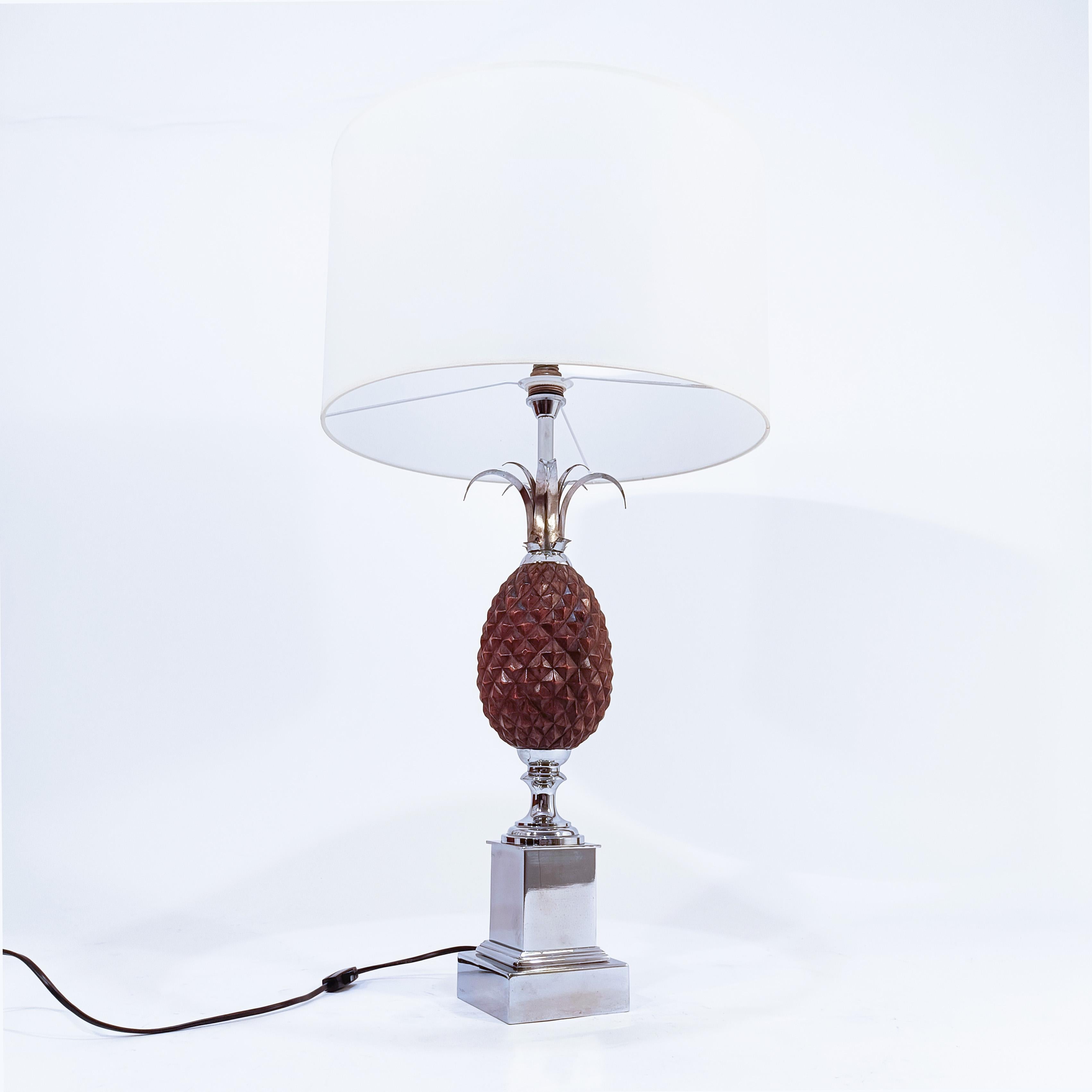 Hollywood Regency. Pineapple table lamp by Maison Charles, France, 1960s In Fair Condition For Sale In SANT ADRIÀ DE BESÒS, ES