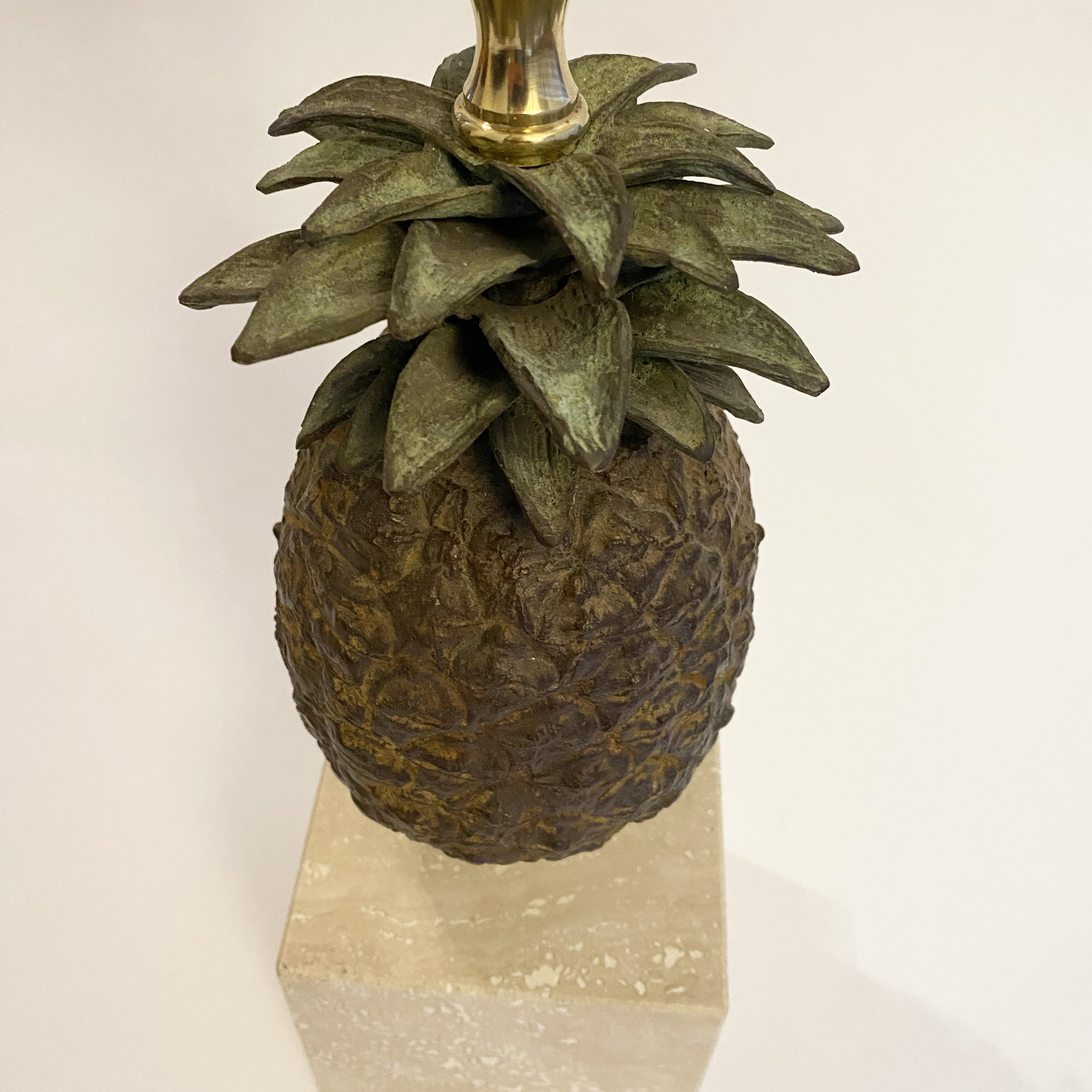 Patinated Hollywood Regency Pineapple Table Lamp in Patined Bronze and Travertine, 1970s For Sale