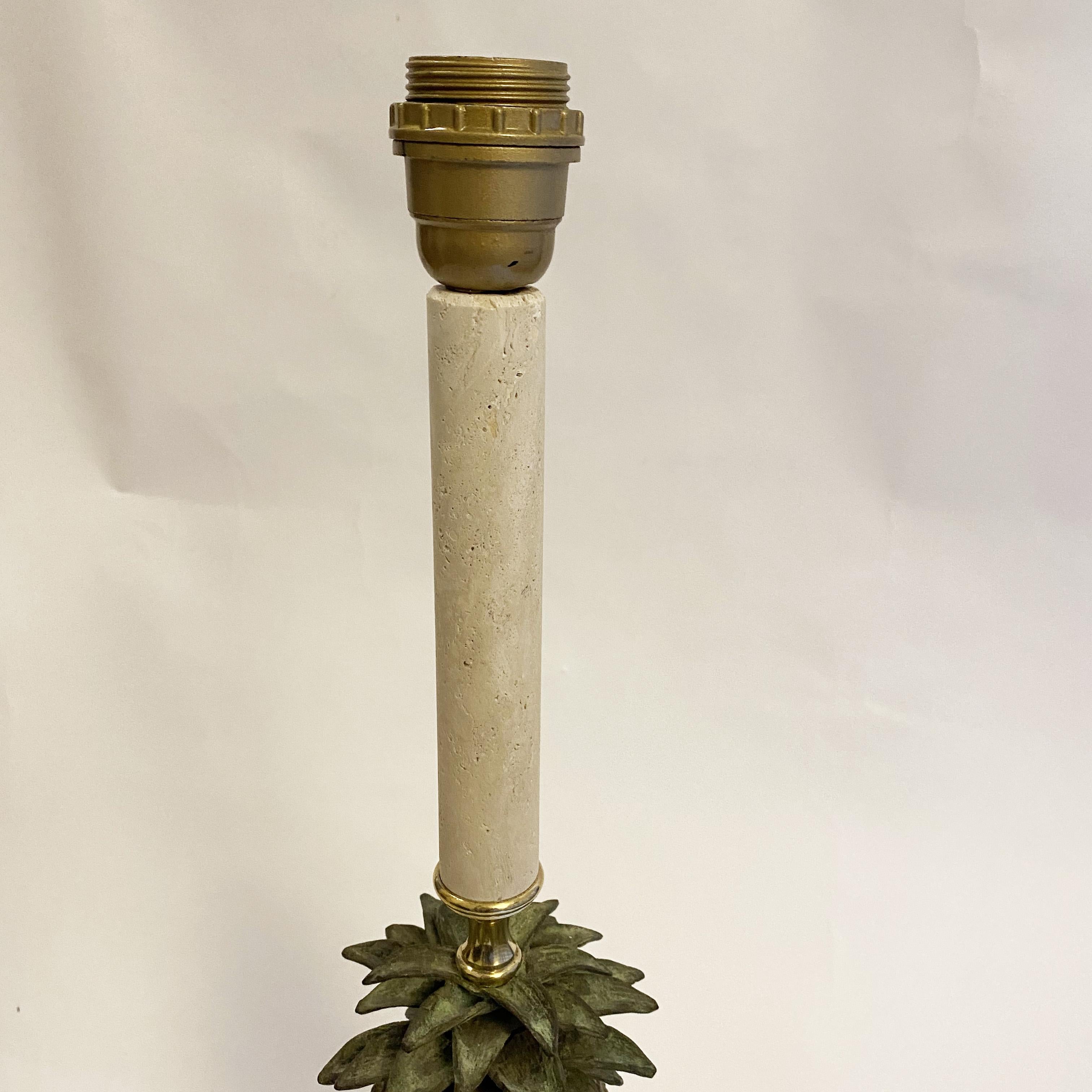 Hollywood Regency Pineapple Table Lamp in Patined Bronze and Travertine, 1970s For Sale 1