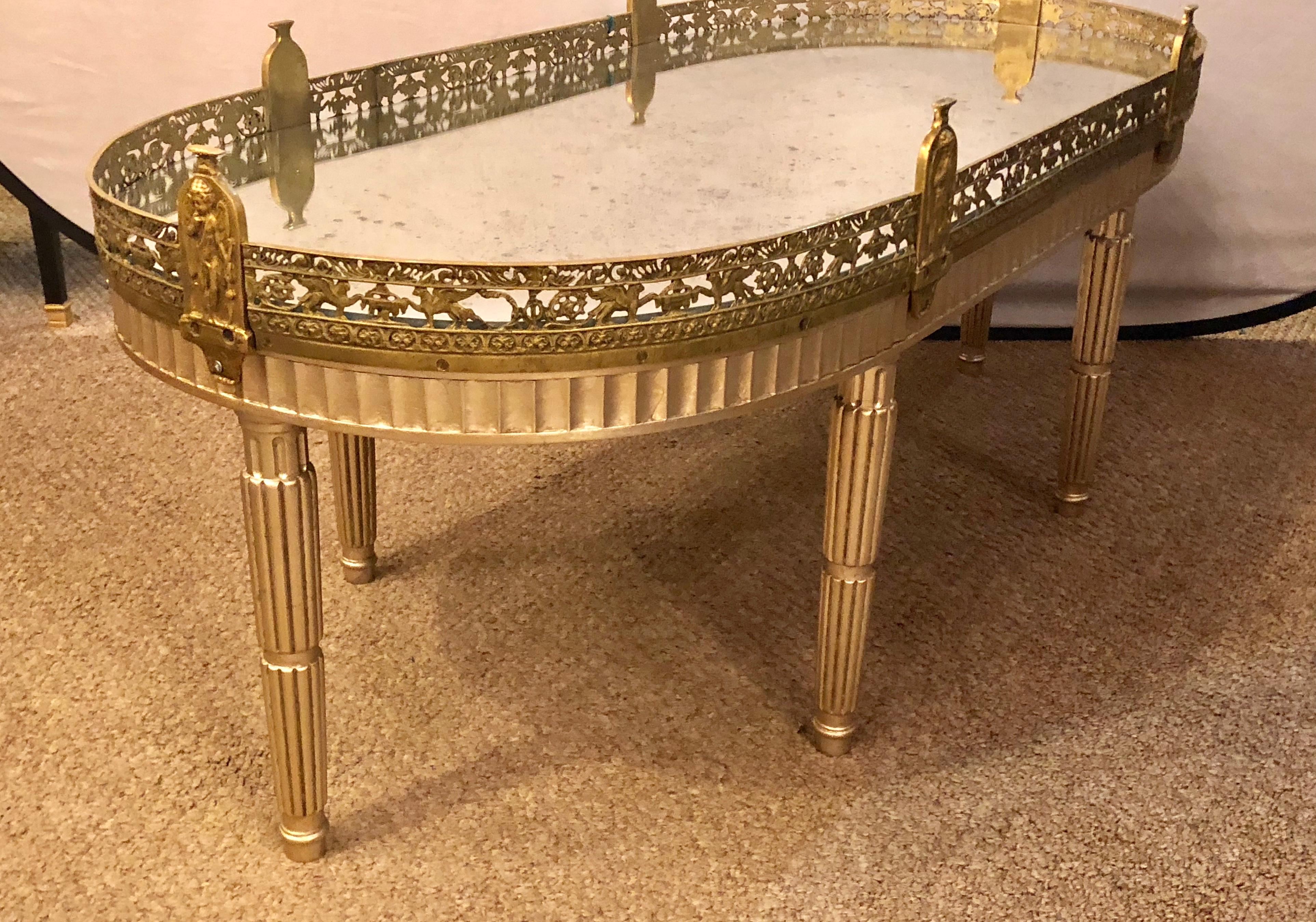 Hollywood Regency Plateau Style Coffee Table in Louis XVI Manner in Silver Gilt 3