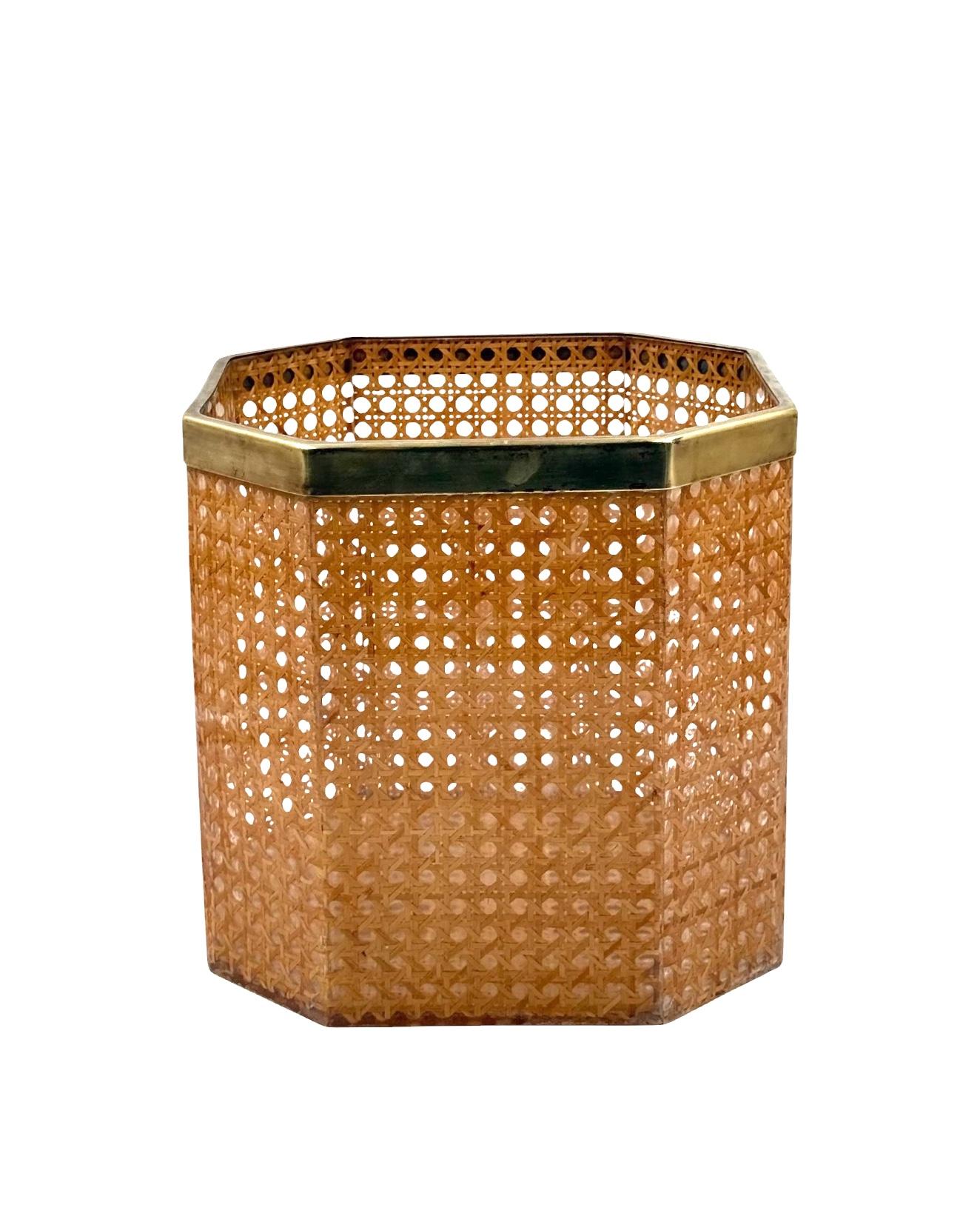 Corbeille à papier en plexiglas et paille, Christian Dior 1980 en vente 3