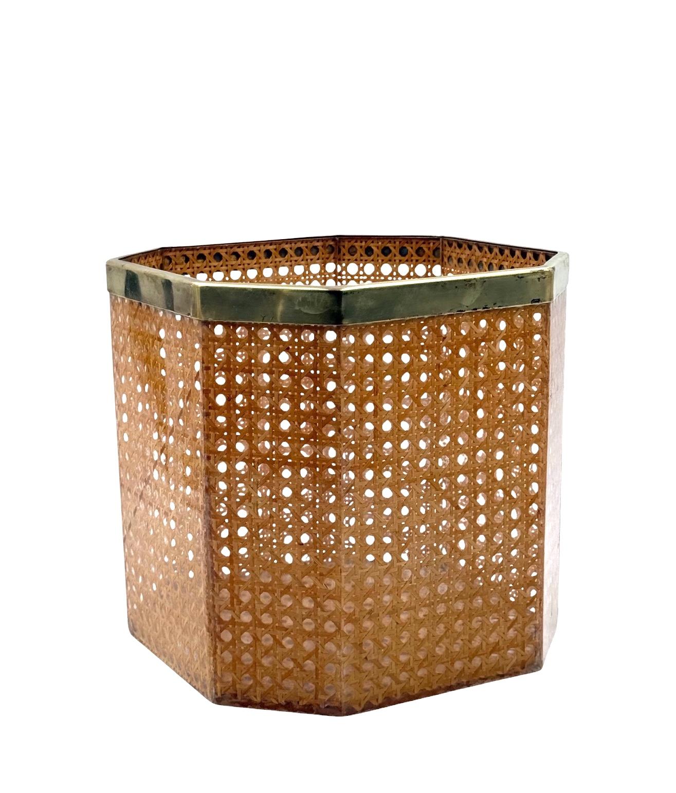 Corbeille à papier en plexiglas et paille, Christian Dior 1980 en vente 5
