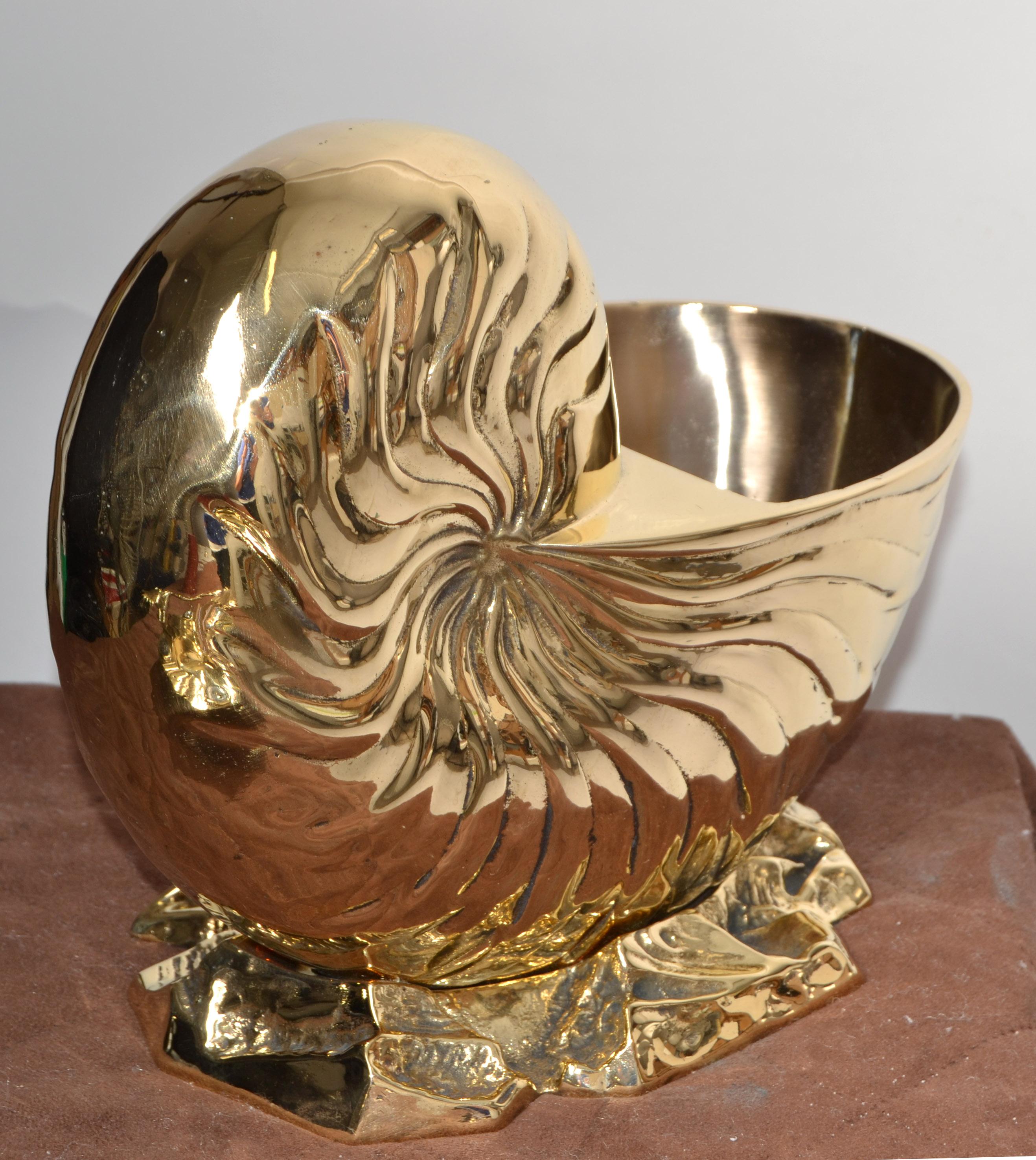 Hollywood Regency Polished Bronze Nautilus Seashell Footed Planter Nautical Art For Sale 7
