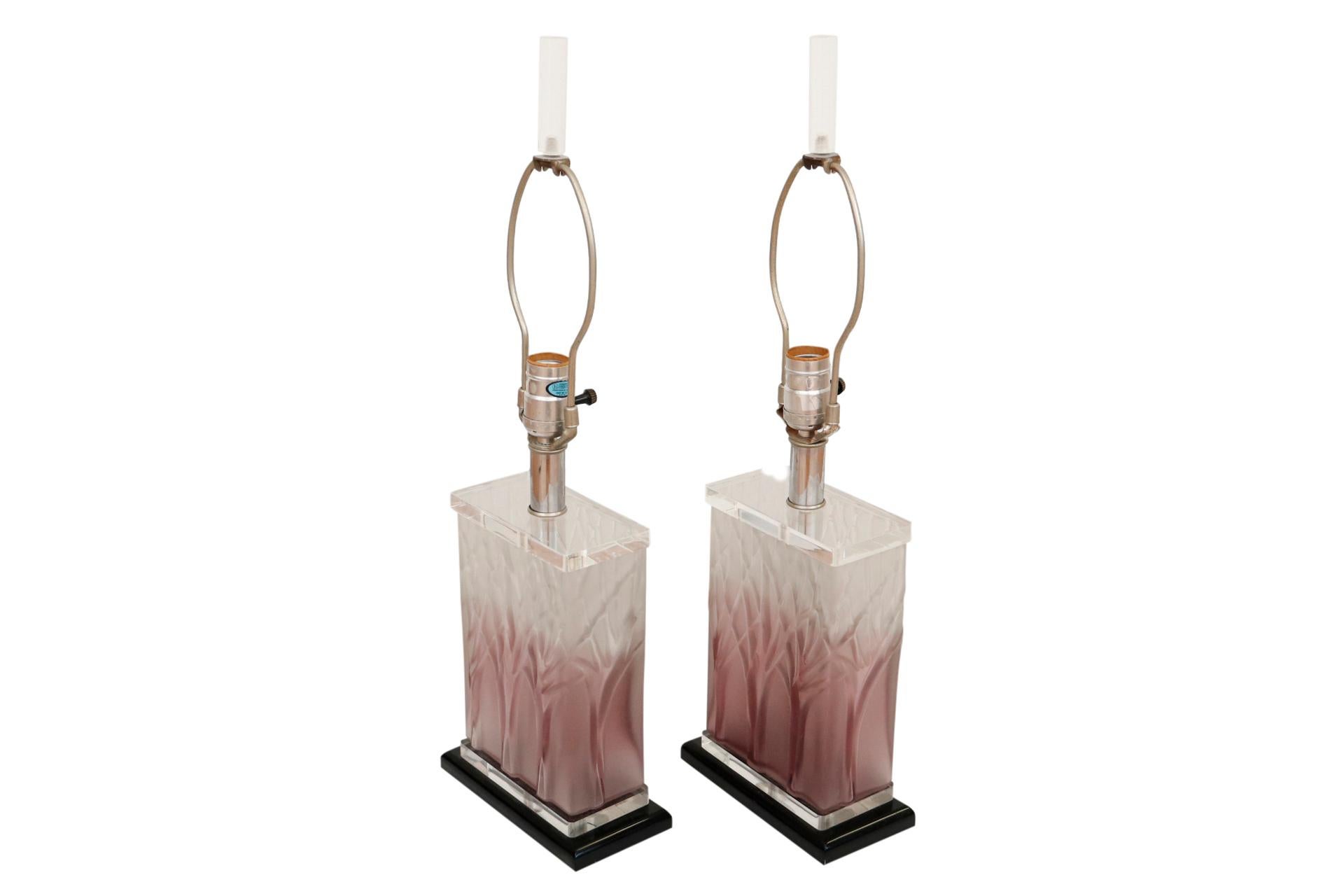 Late 20th Century Hollywood Regency Purple Lucite Table Lamps, a Pair For Sale
