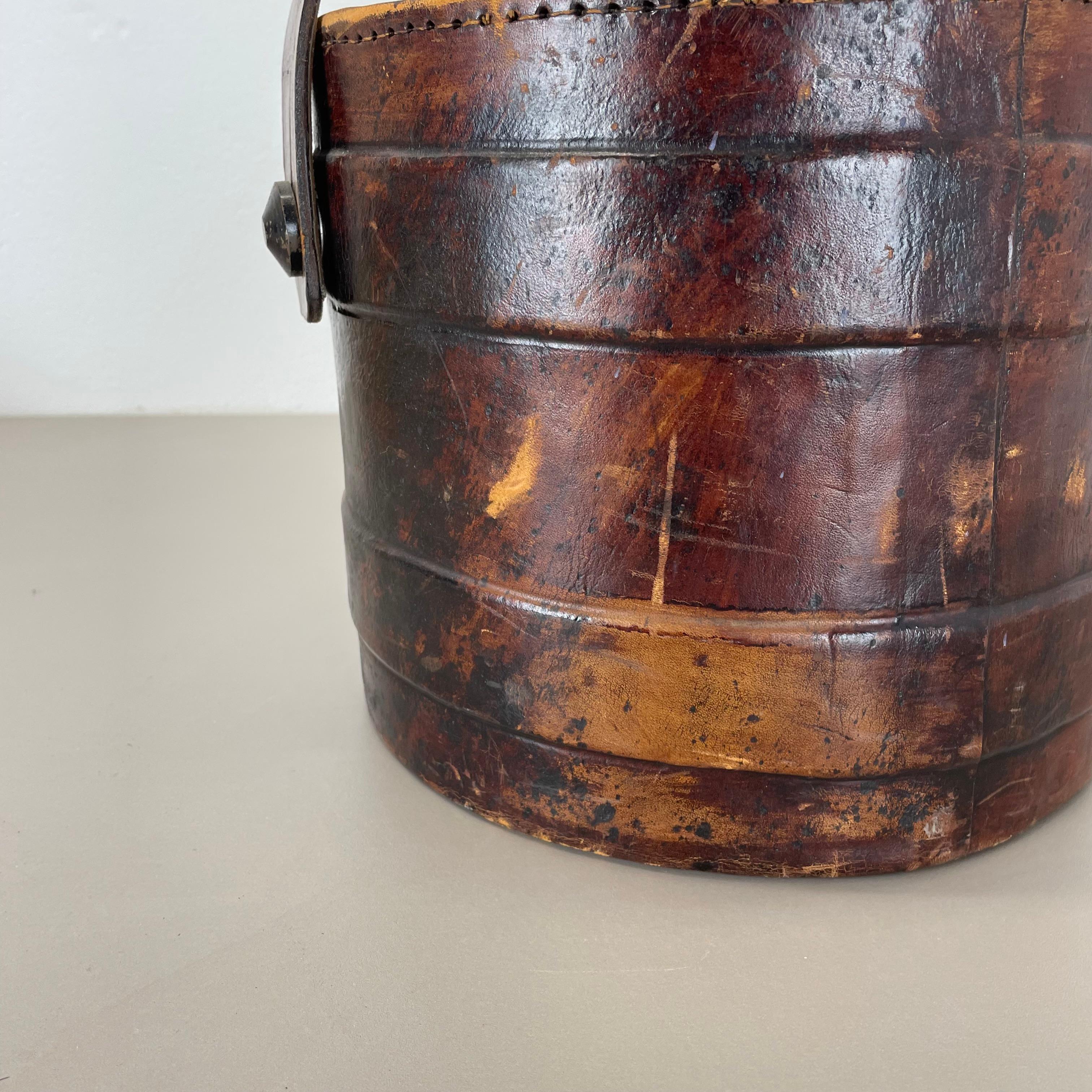 Hollywood Regency Real Argentinian Leather Waste Paper Basket, Italy, 1970s For Sale 5