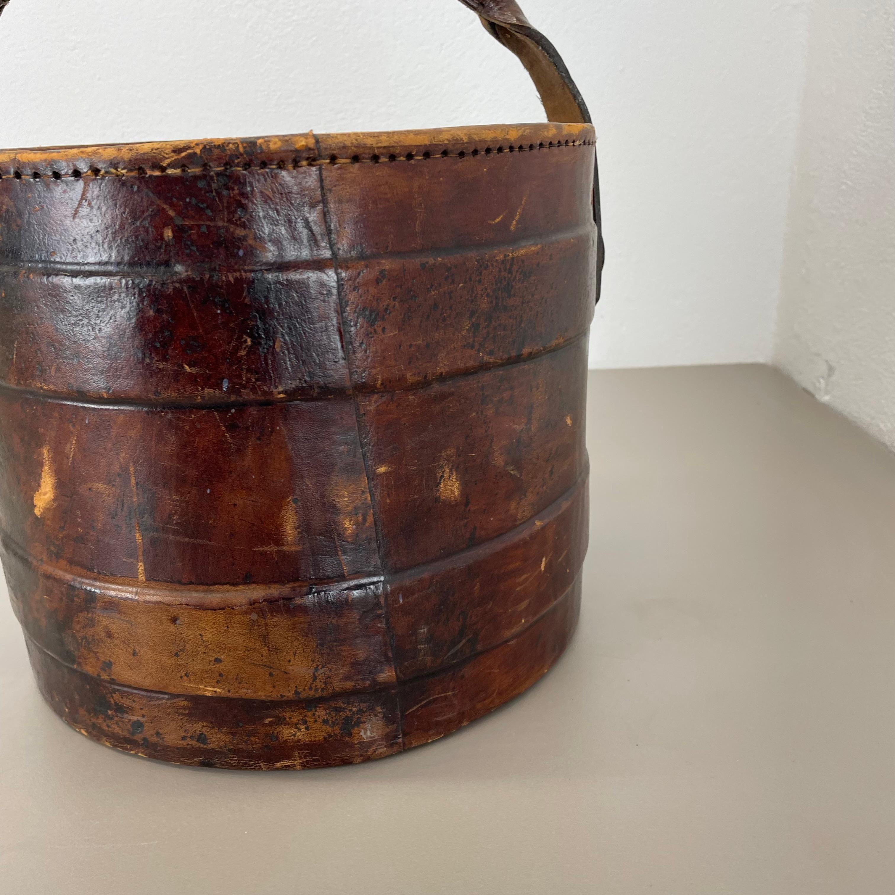 Hollywood Regency Real Argentinian Leather Waste Paper Basket, Italy, 1970s For Sale 7