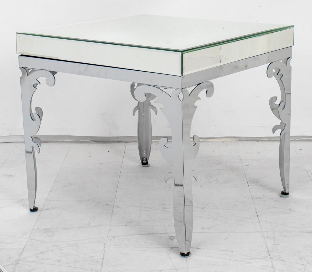 Hollywood Regency Revival Chrome & Glass End Table In Good Condition For Sale In New York, NY