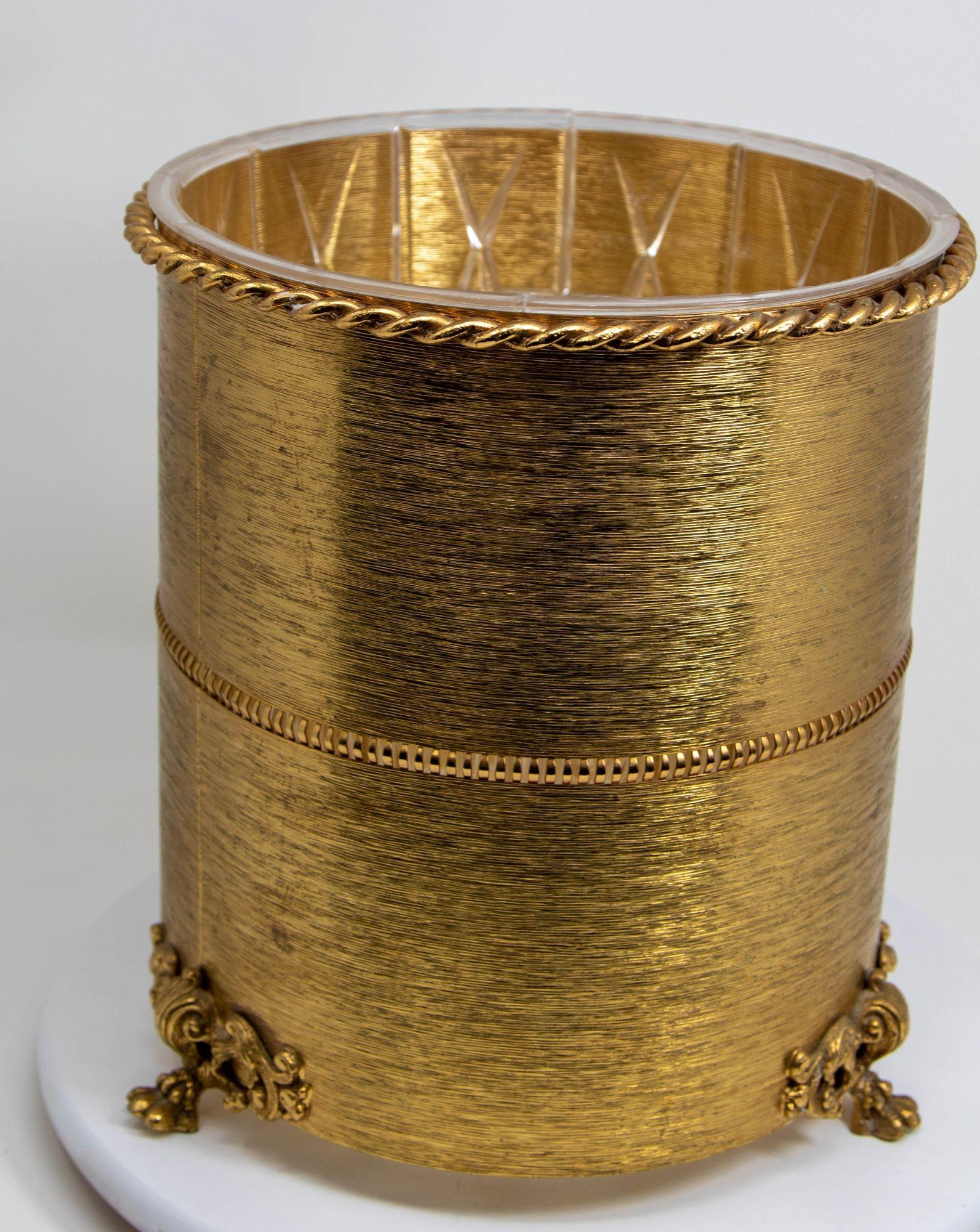 Hollywood Regency Rope and Tassel Wastebasket with Claw Feet In Good Condition In North Hollywood, CA