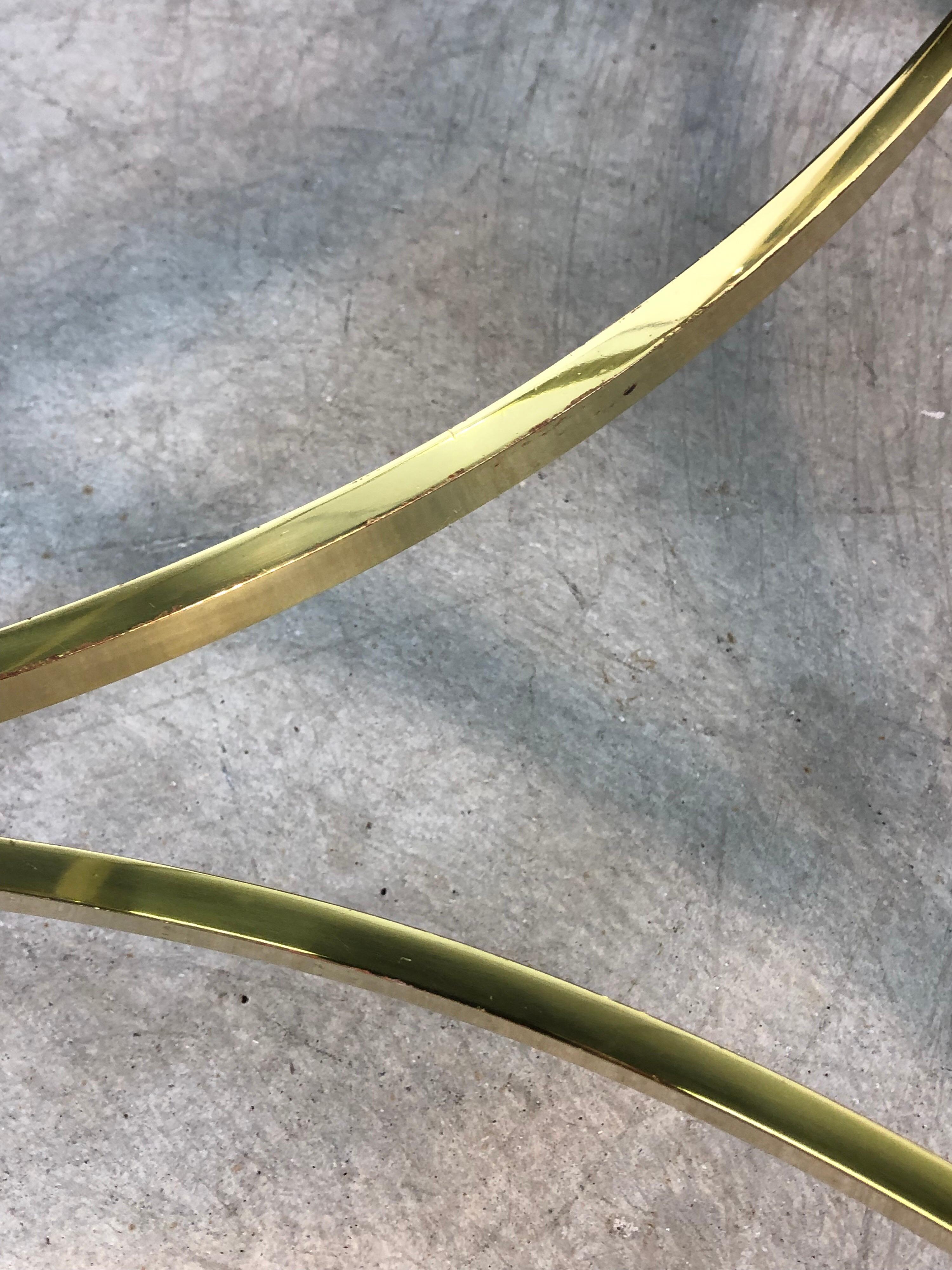 Hollywood Regency Round Brass and Glass Table For Sale 3
