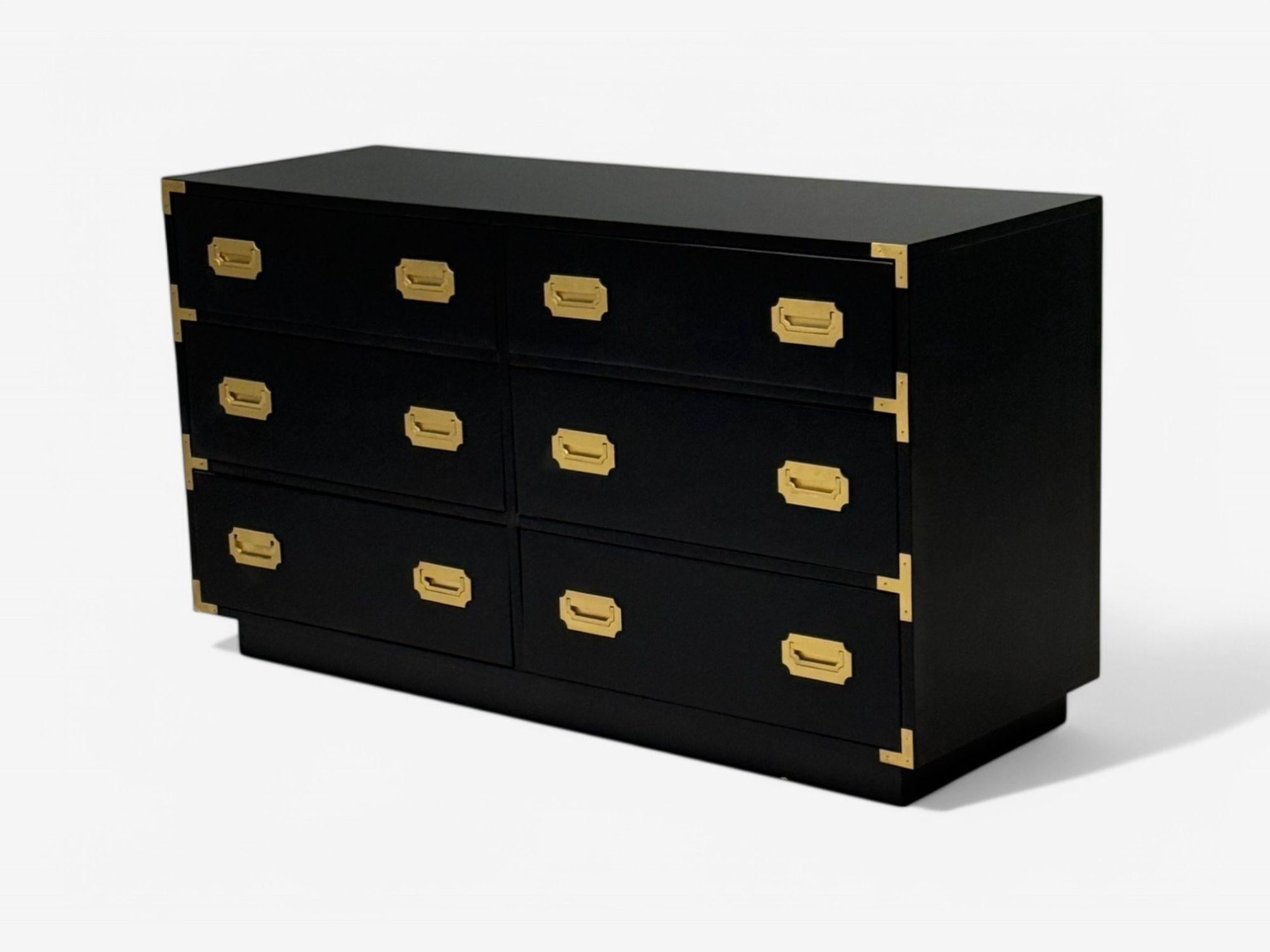 Hollywood Regency, Satin Black Wood, Brass, Campaign Dresser USA, 1970s In Good Condition For Sale In Manhasset, NY
