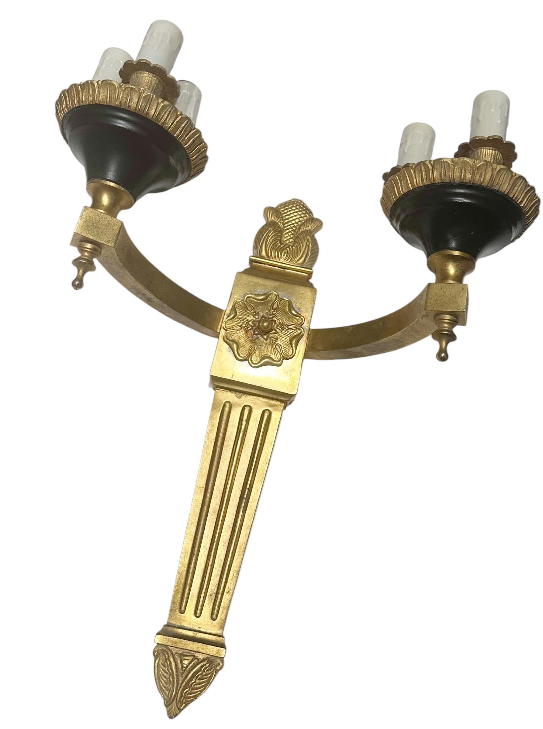 A very high quality mid century, Hollywood Regency six light bronze sconce. You can either electrify it to the wall or not. Circa 1940s, France.