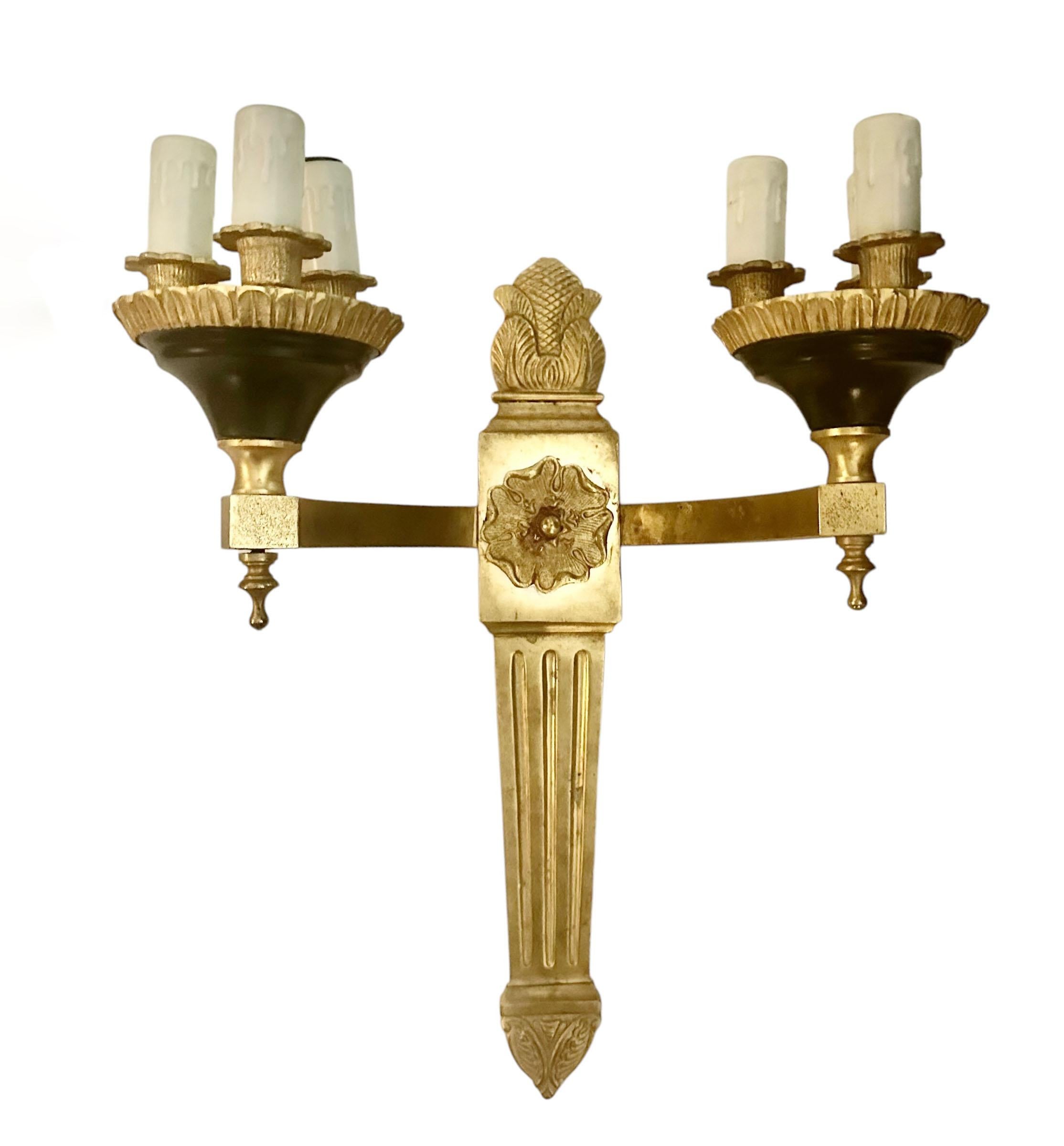 Mid-20th Century Hollywood Regency Sconce For Sale