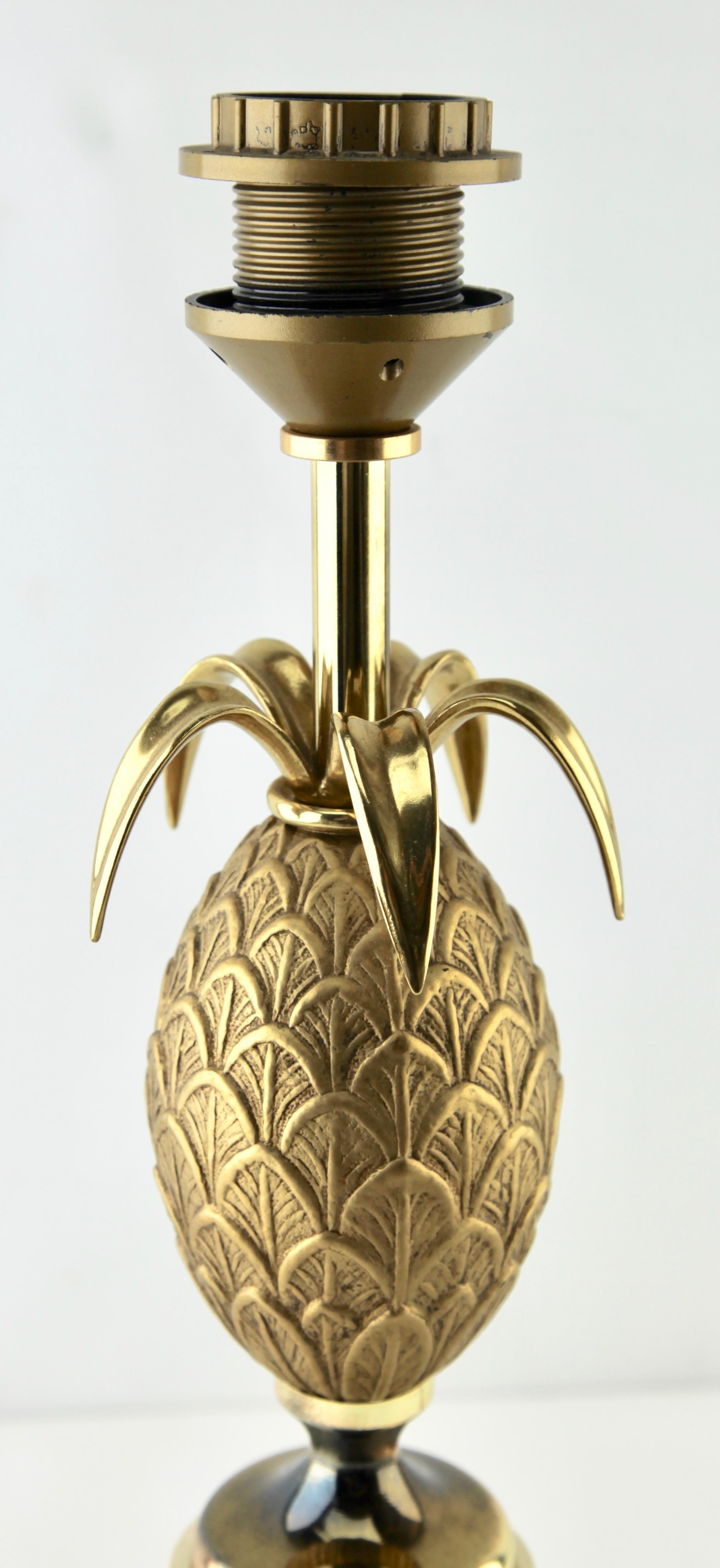 Gorgeous table lamp with golden base 
Made in France during the 1960s in the style of Maison Charles.

In excellent condition (Original Patina) and in full working order 
With fittings E27 
And safe for immediate usage in the World

Sizes are