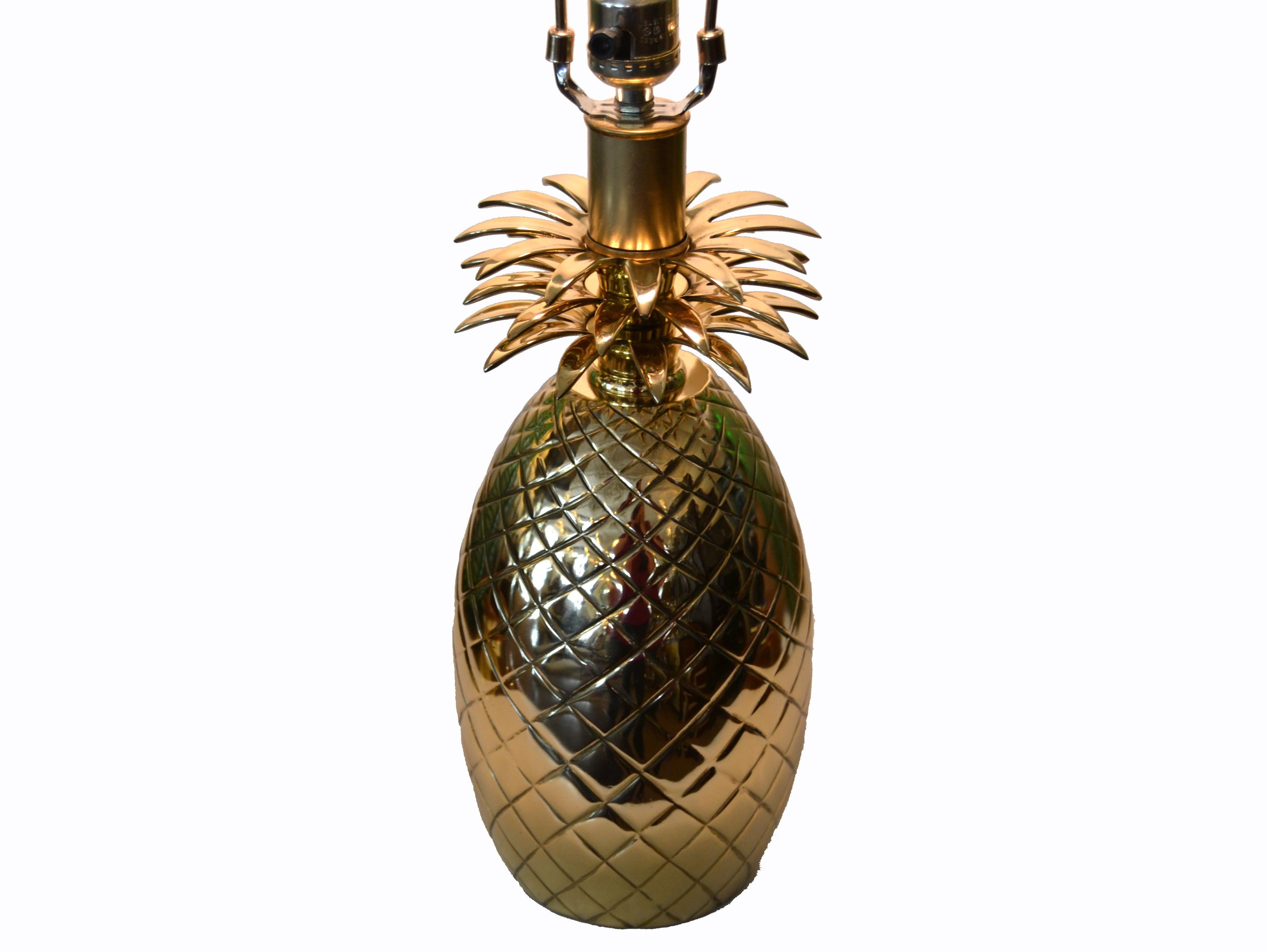 Hollywood Regency Sculptural Bronze Pineapple Table Lamp with Harp and Finial 5