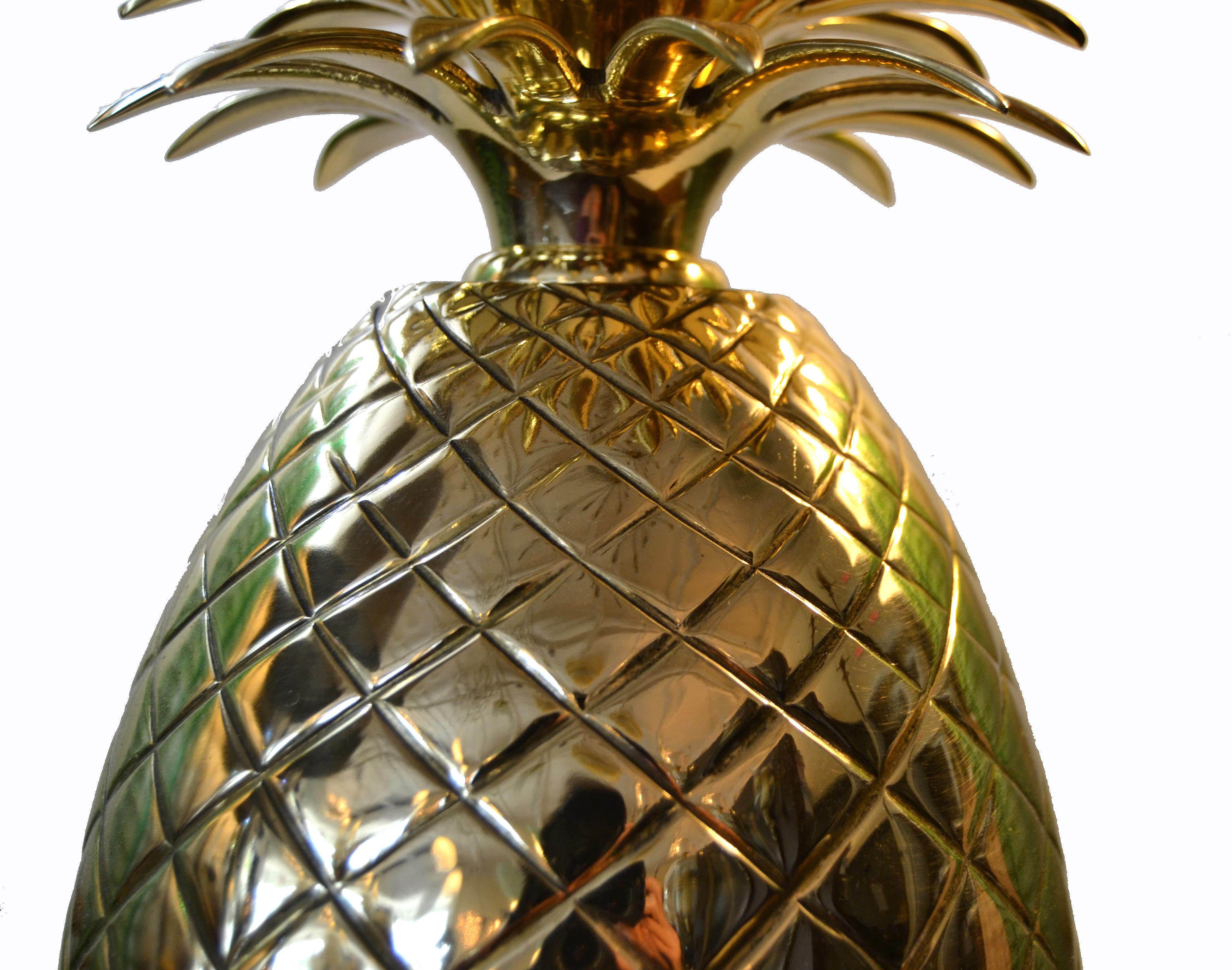Hollywood Regency Sculptural Bronze Pineapple Table Lamp with Harp and Finial 1