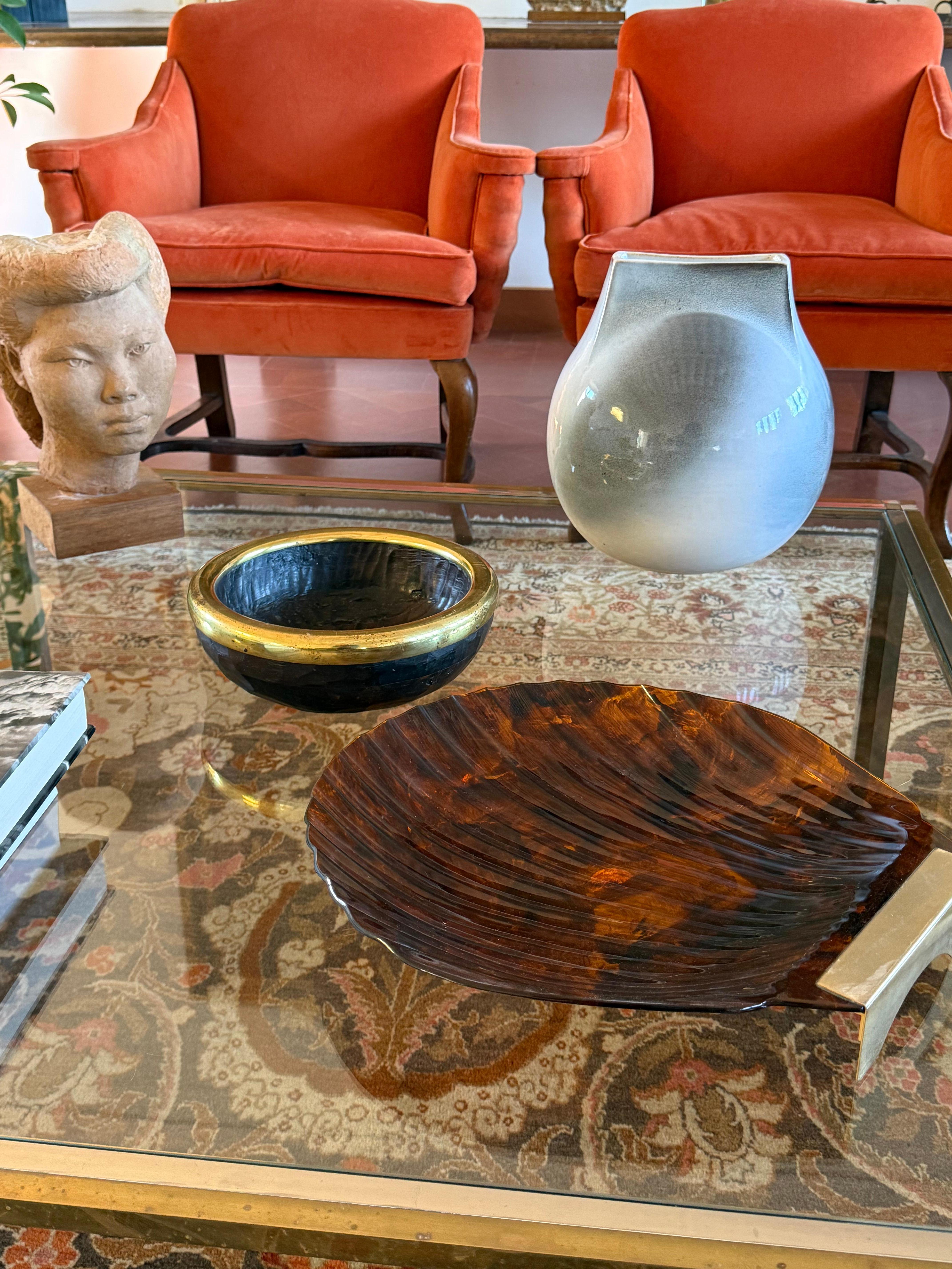 Italian Hollywood regency shell shaped centerpiece, Italy 1970s in vendita
