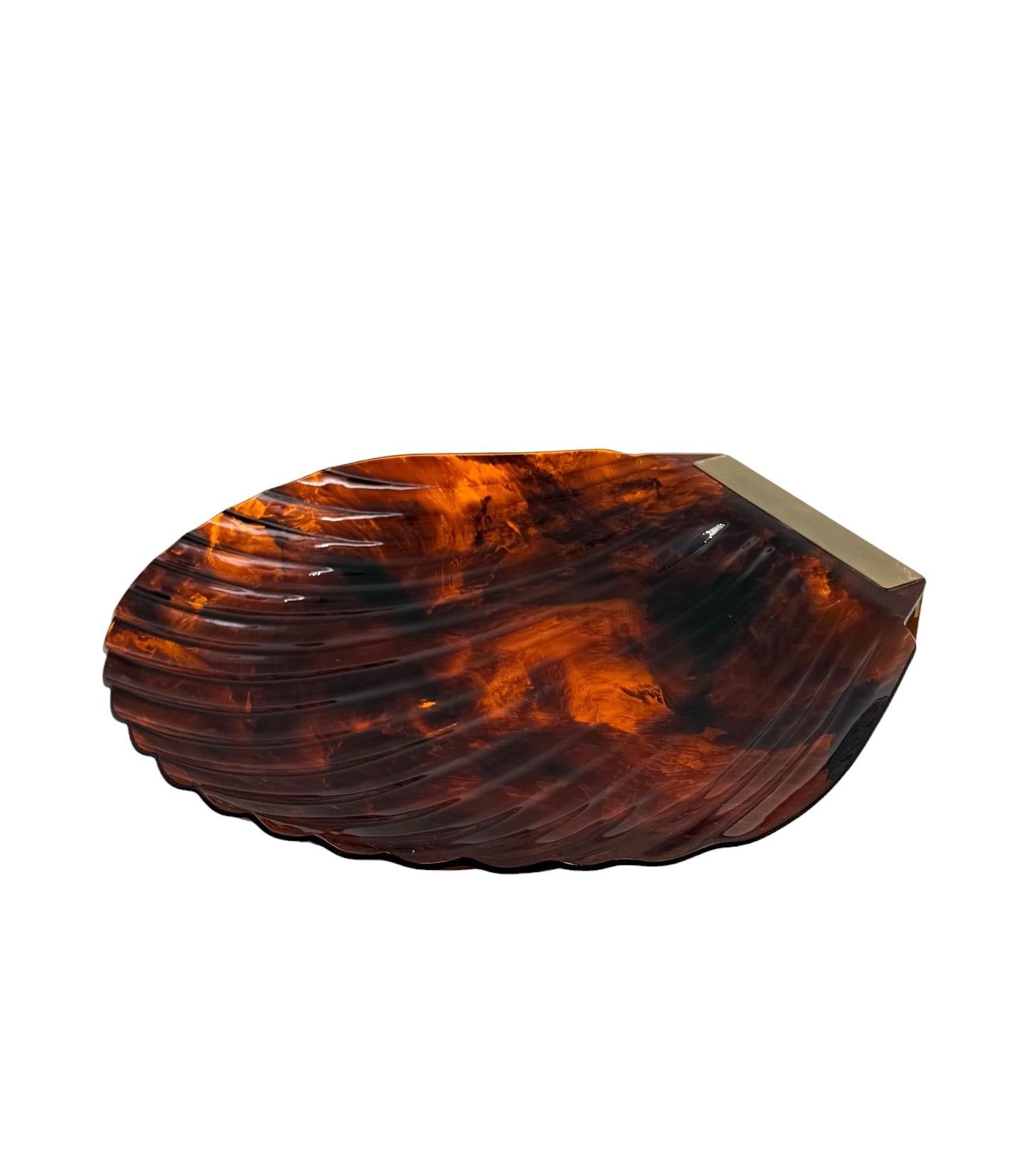 Hollywood regency shell shaped centerpiece, Italy 1970s in vendita 2
