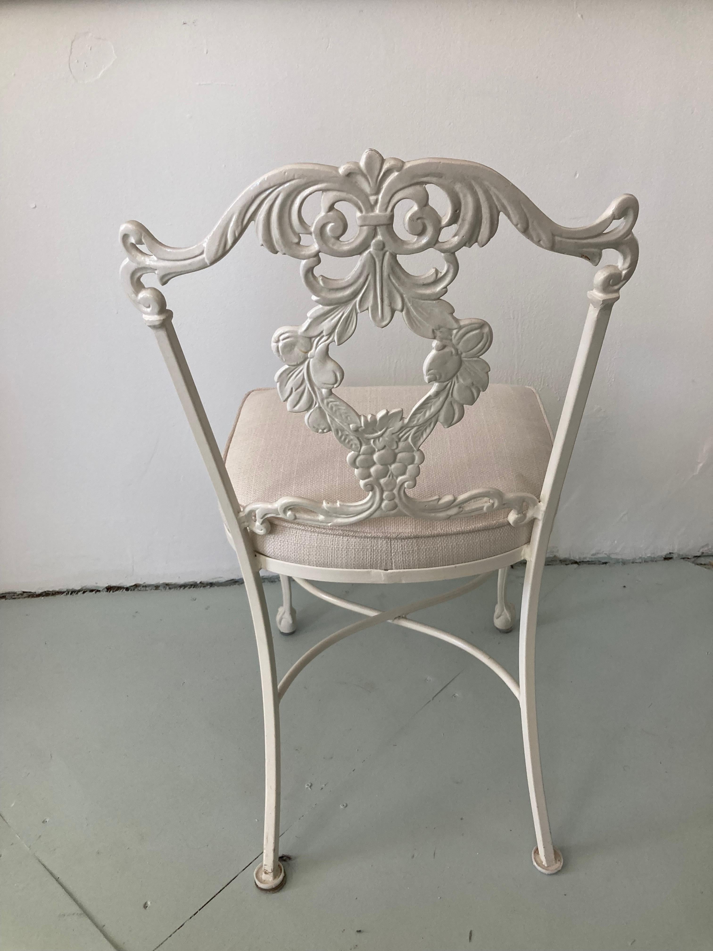 Mid-20th Century Hollywood Regency Side Dining Chair For Sale