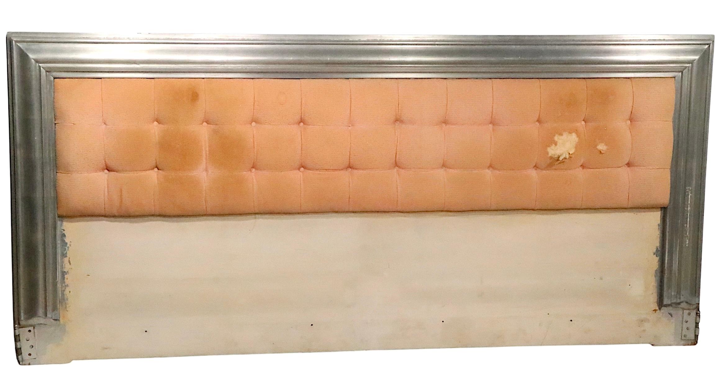 Hollywood Regency Silver Gilt and Upholstered Kiong Size bed by James Mont 1940s For Sale 5