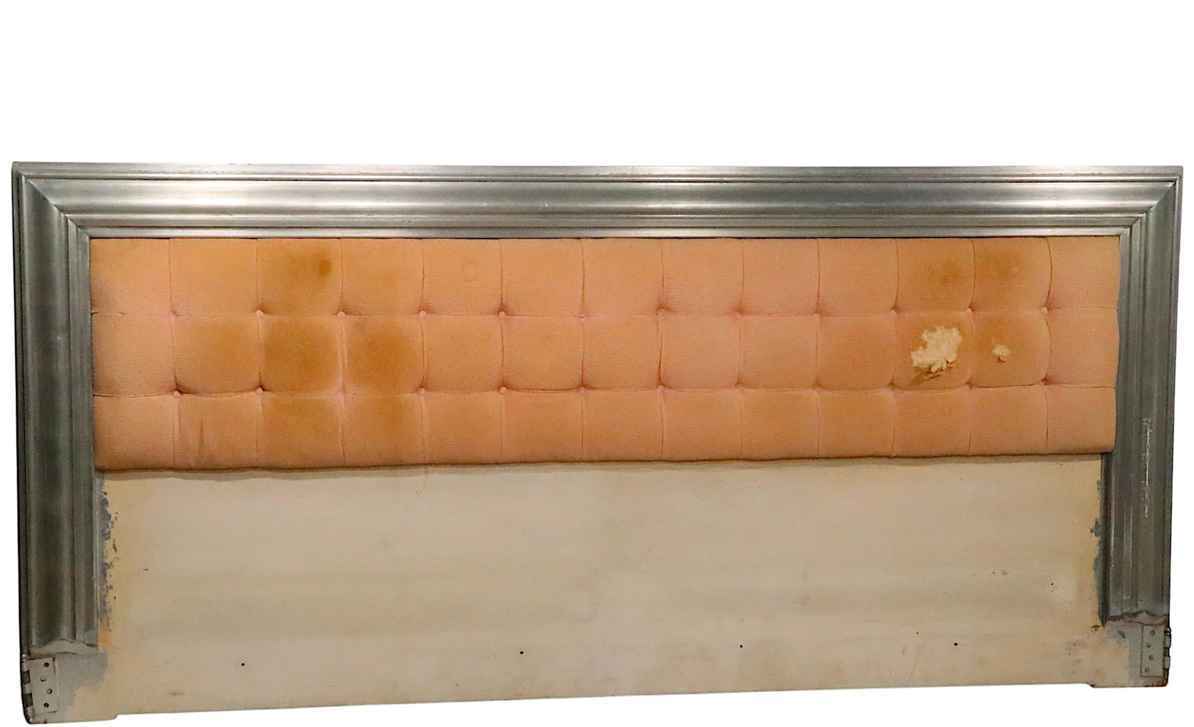 Hollywood Regency Silver Gilt and Upholstered Kiong Size bed by James Mont 1940s For Sale 6