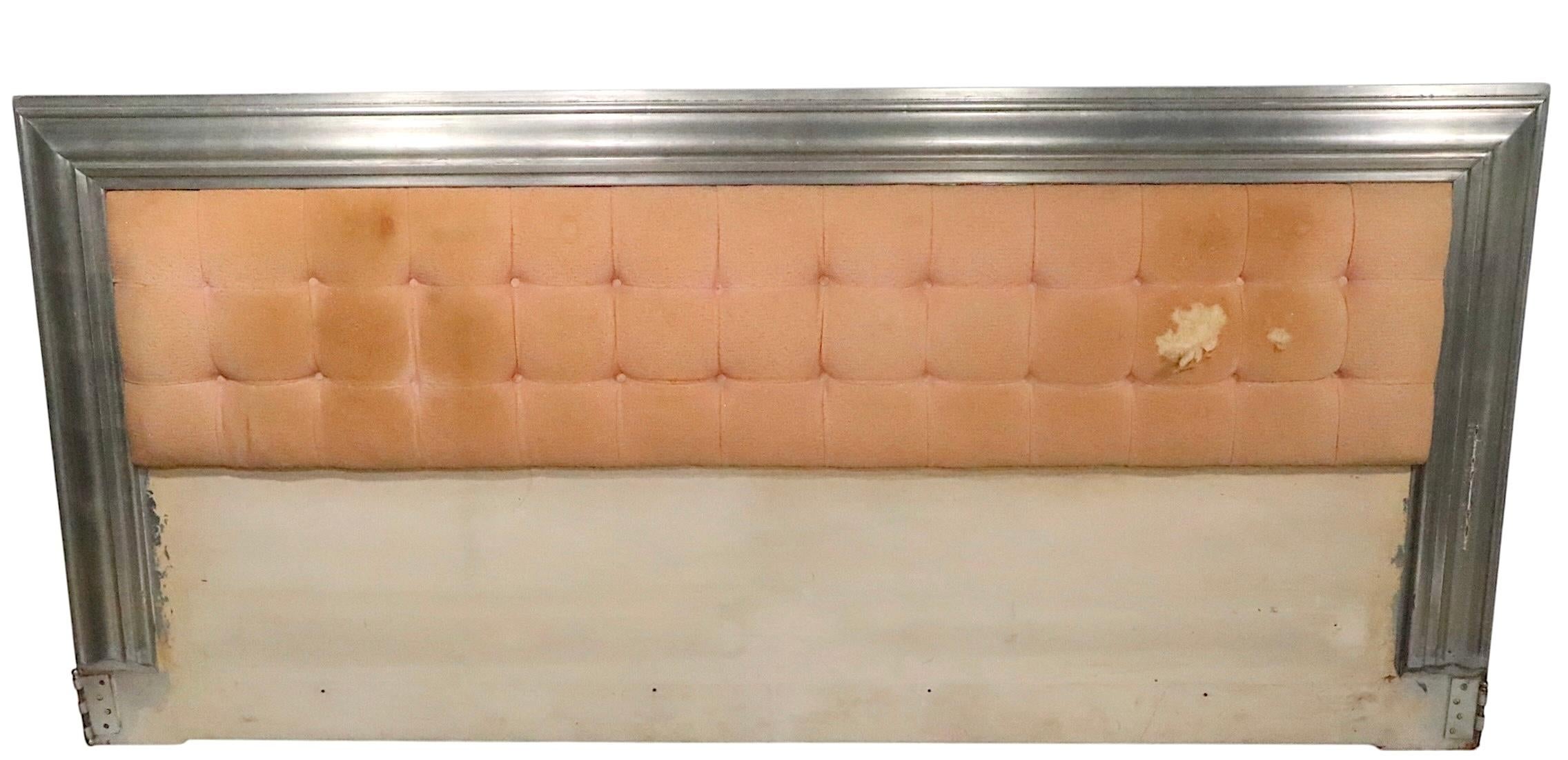 Hollywood Regency Silver Gilt and Upholstered Kiong Size bed by James Mont 1940s For Sale 14