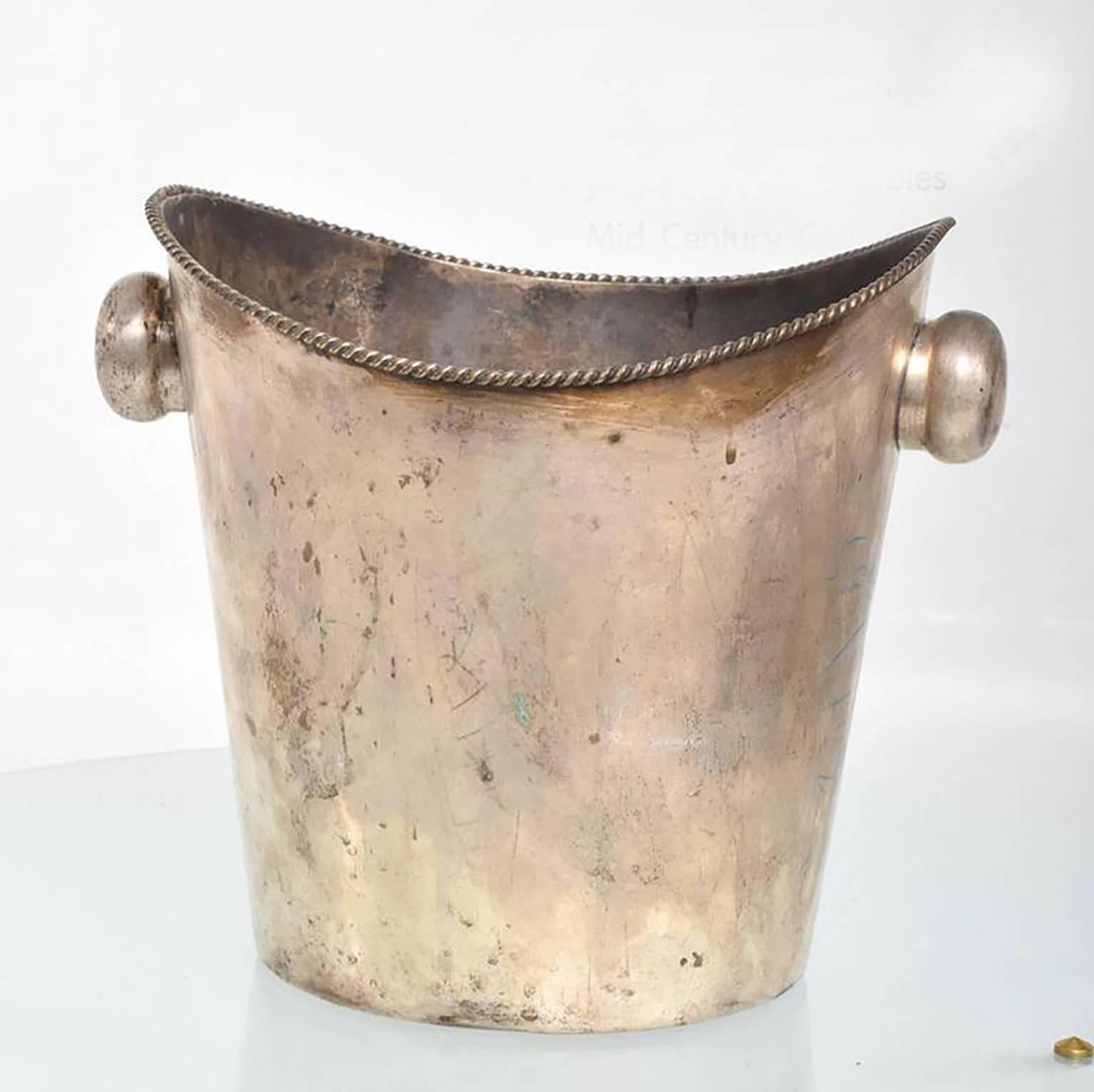 Silver plated champagne or waste basket, German modern
Measures: 9 3/4