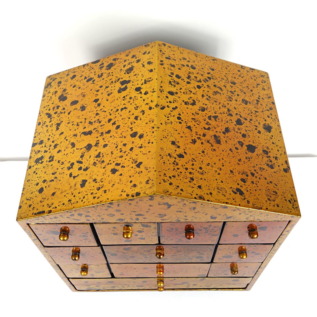 20th Century Hollywood Regency Small Chest of Drawers Made of Gold Lacquered Wood For Sale
