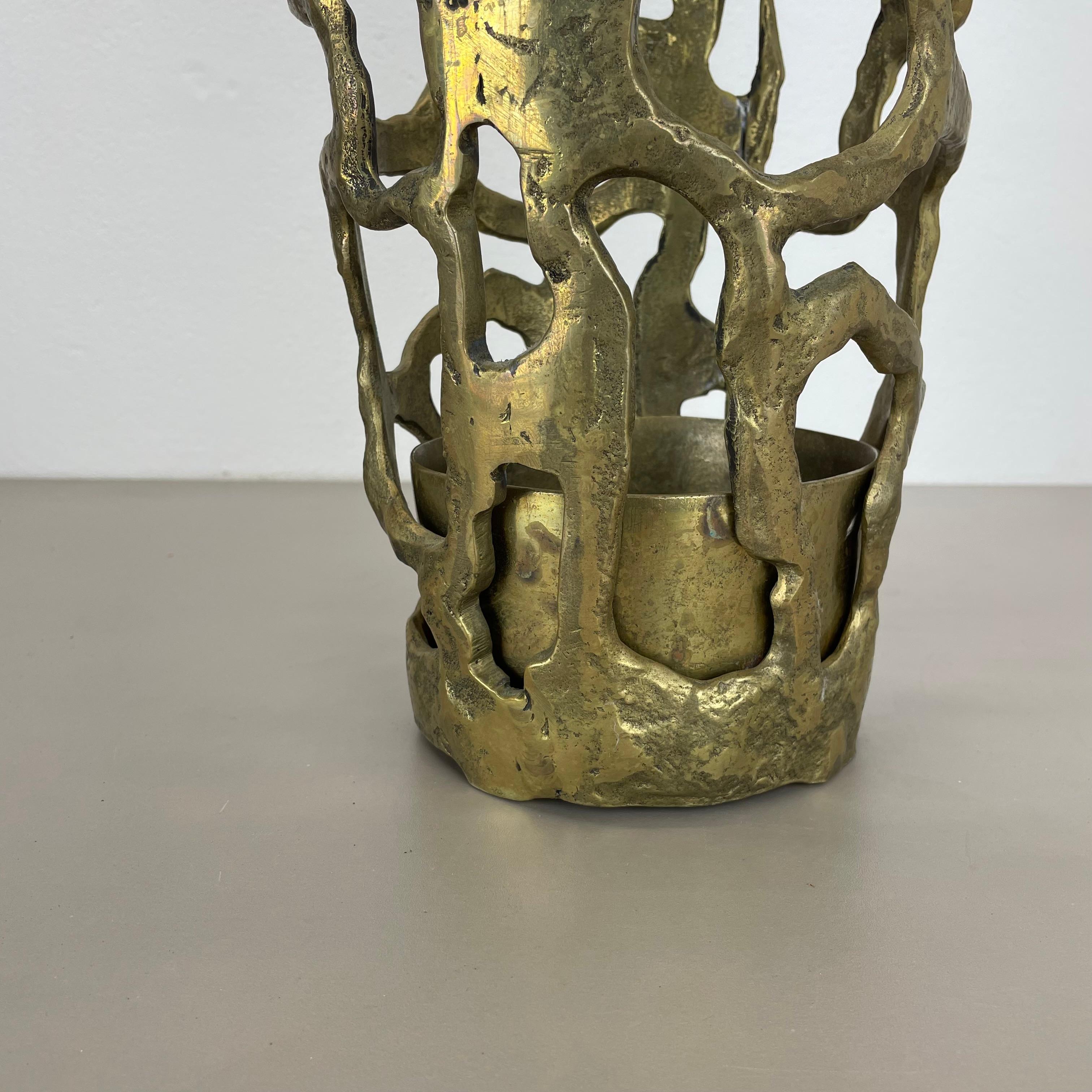 Hollywood Regency solide 11kg Brutalist Brass Umbrella Stand, Italie, 1970 en vente 8