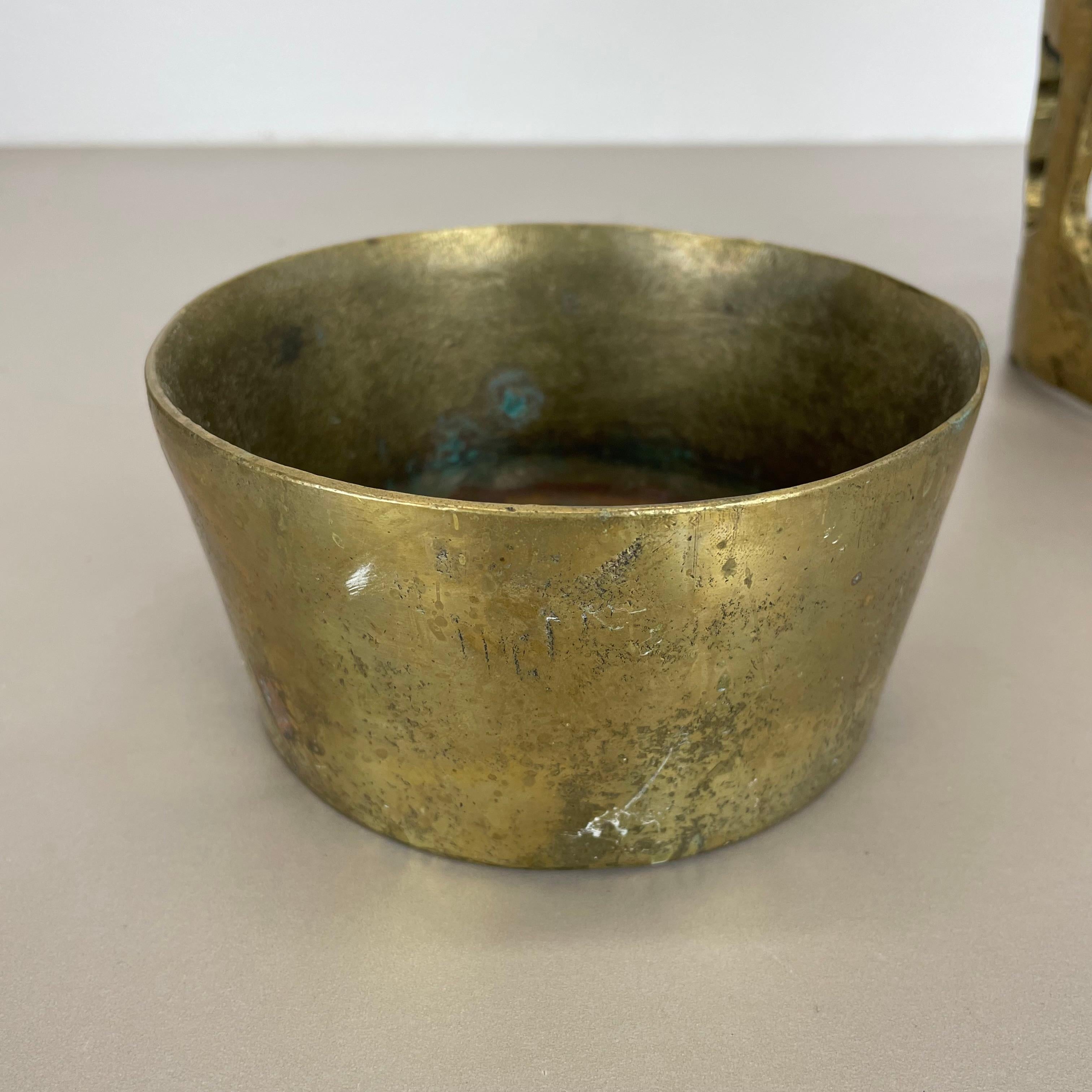 Hollywood Regency solide 11kg Brutalist Brass Umbrella Stand, Italie, 1970 en vente 11