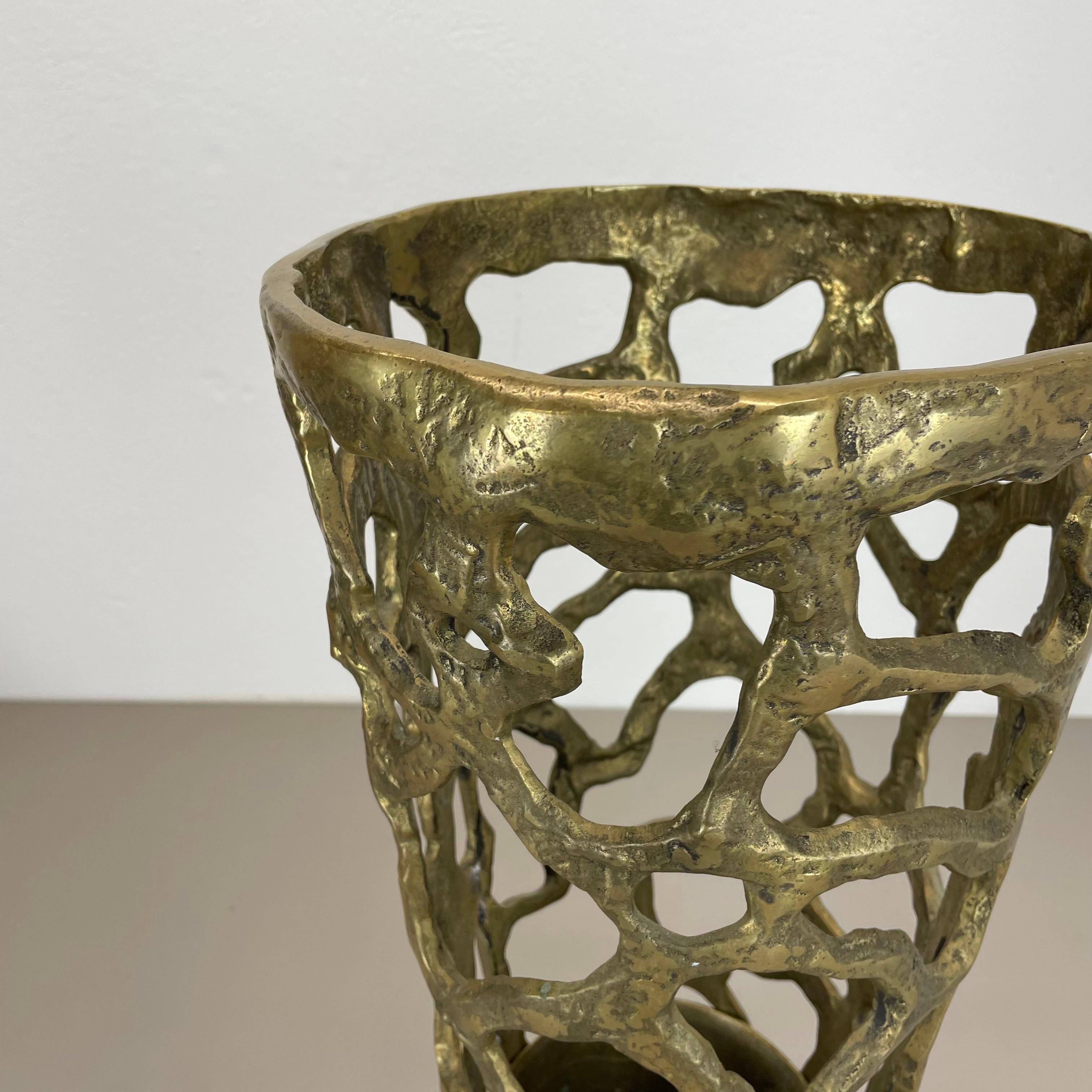 Hollywood Regency solide 11kg Brutalist Brass Umbrella Stand, Italie, 1970 Bon état - En vente à Kirchlengern, DE