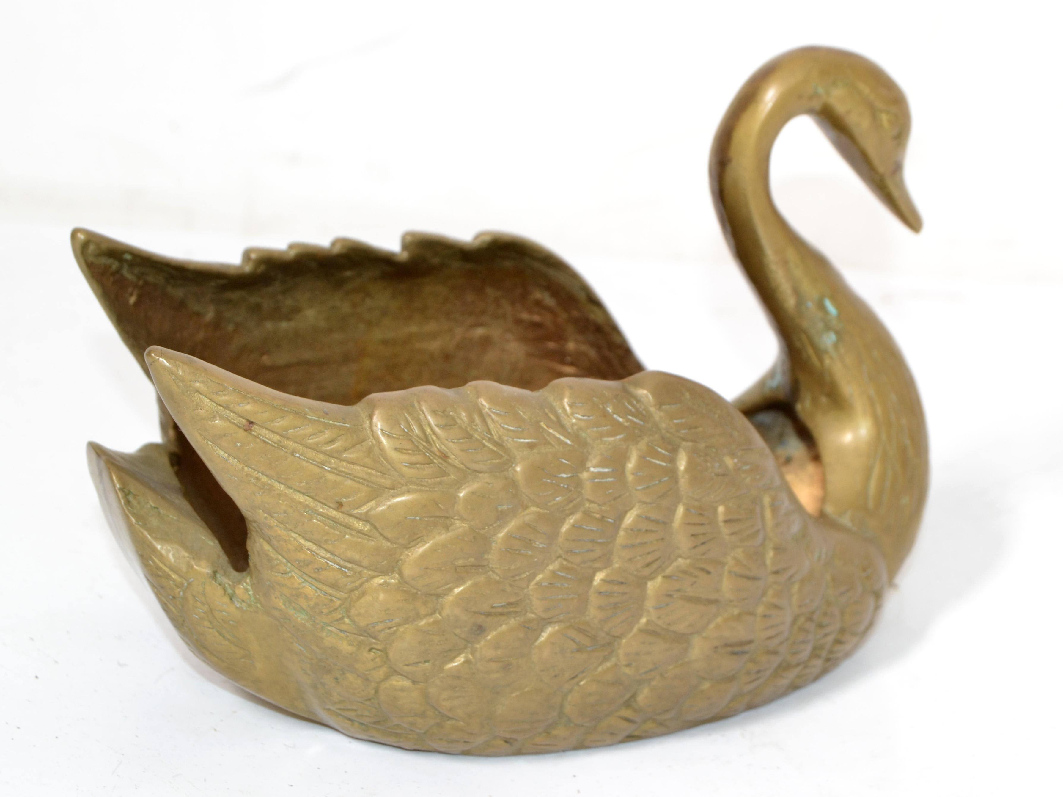 Hollywood Regency Solid Cast Bronze Swan Planter Animal Sculpture Centerpiece For Sale 2