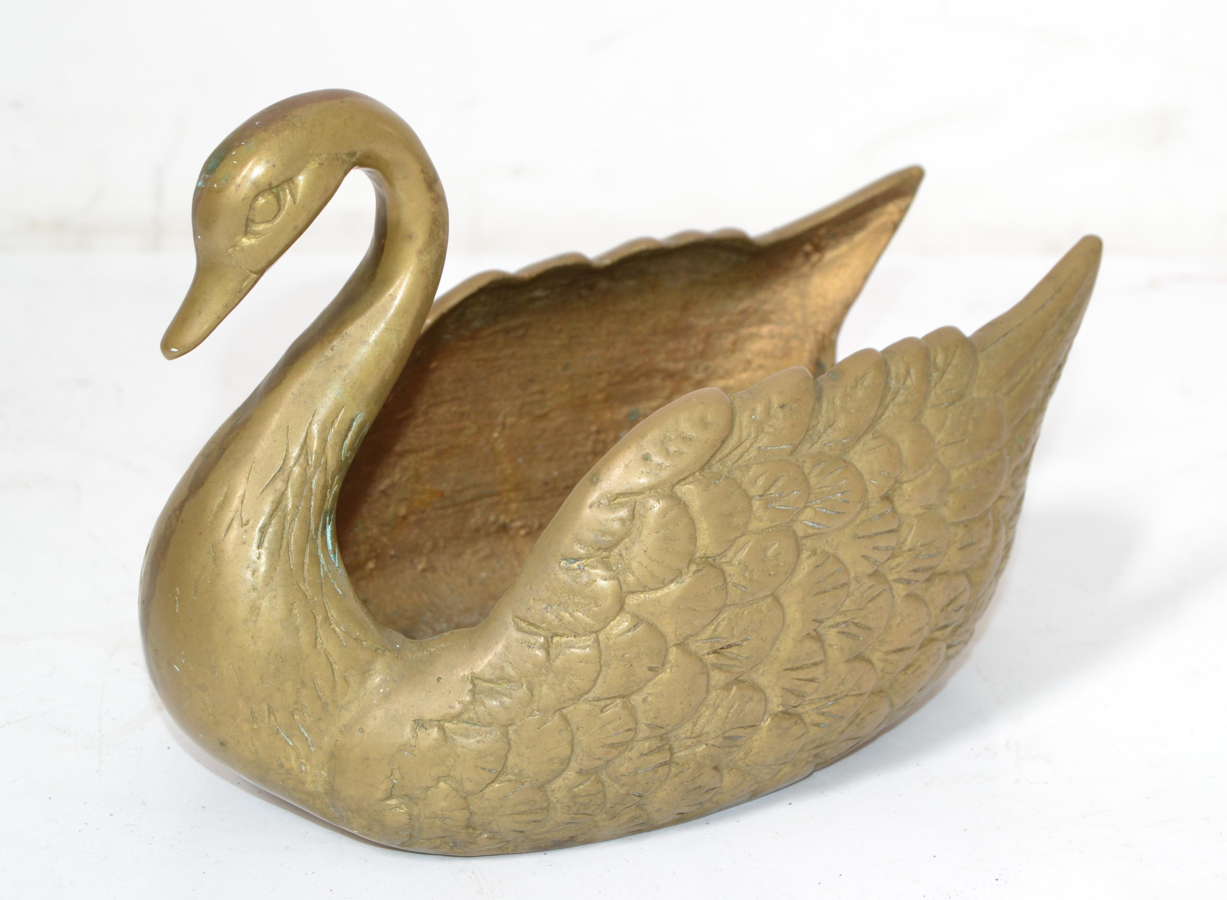 Hollywood Regency Solid Cast Bronze Swan Planter Animal Sculpture Centerpiece For Sale 3